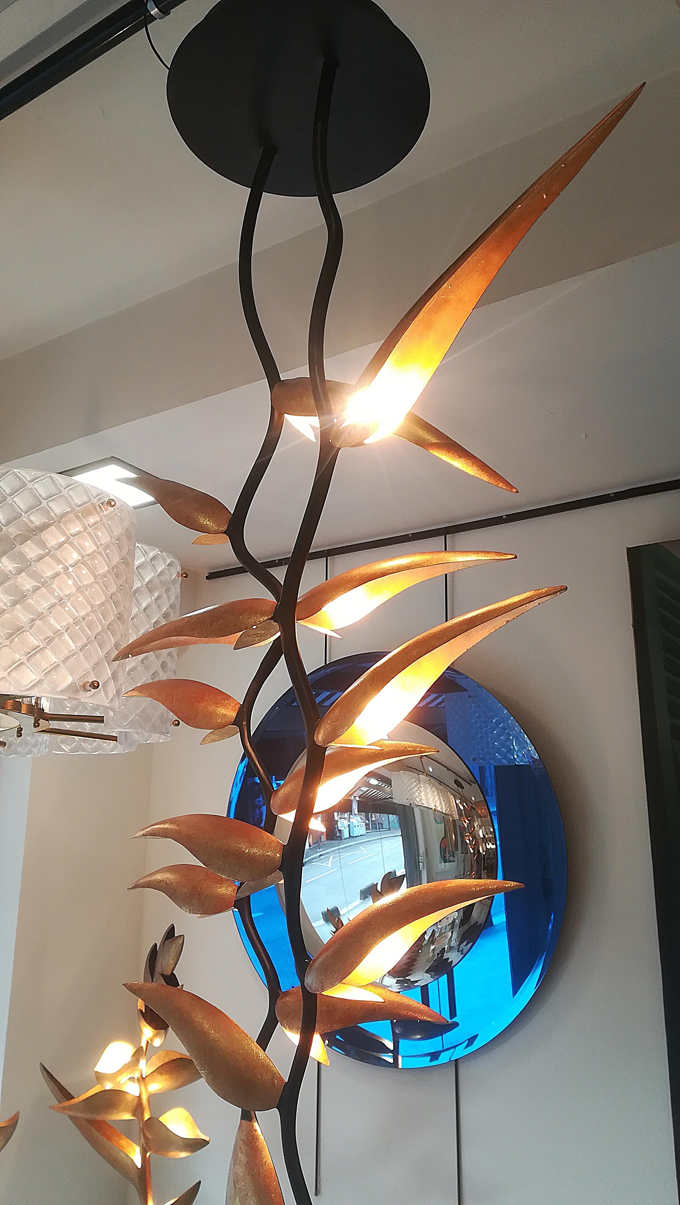 Contemporary Paradise birds Chandelier, Black and Gold Patinated Metal For Sale