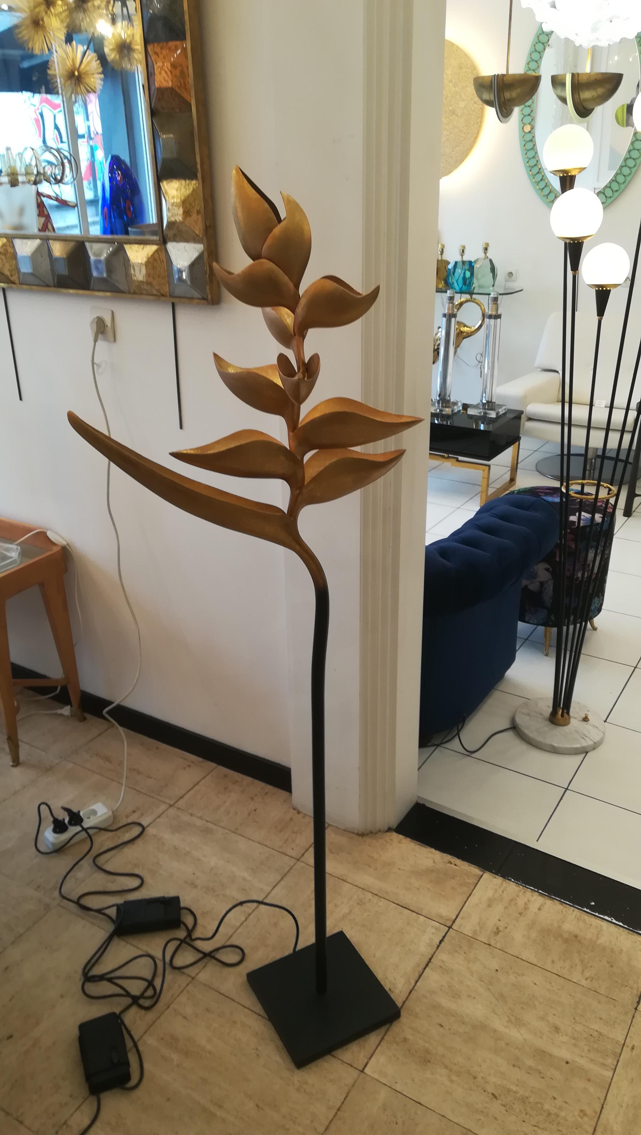 French Paradise birds Floor Lamp Black and Gold Patinated Metal For Sale