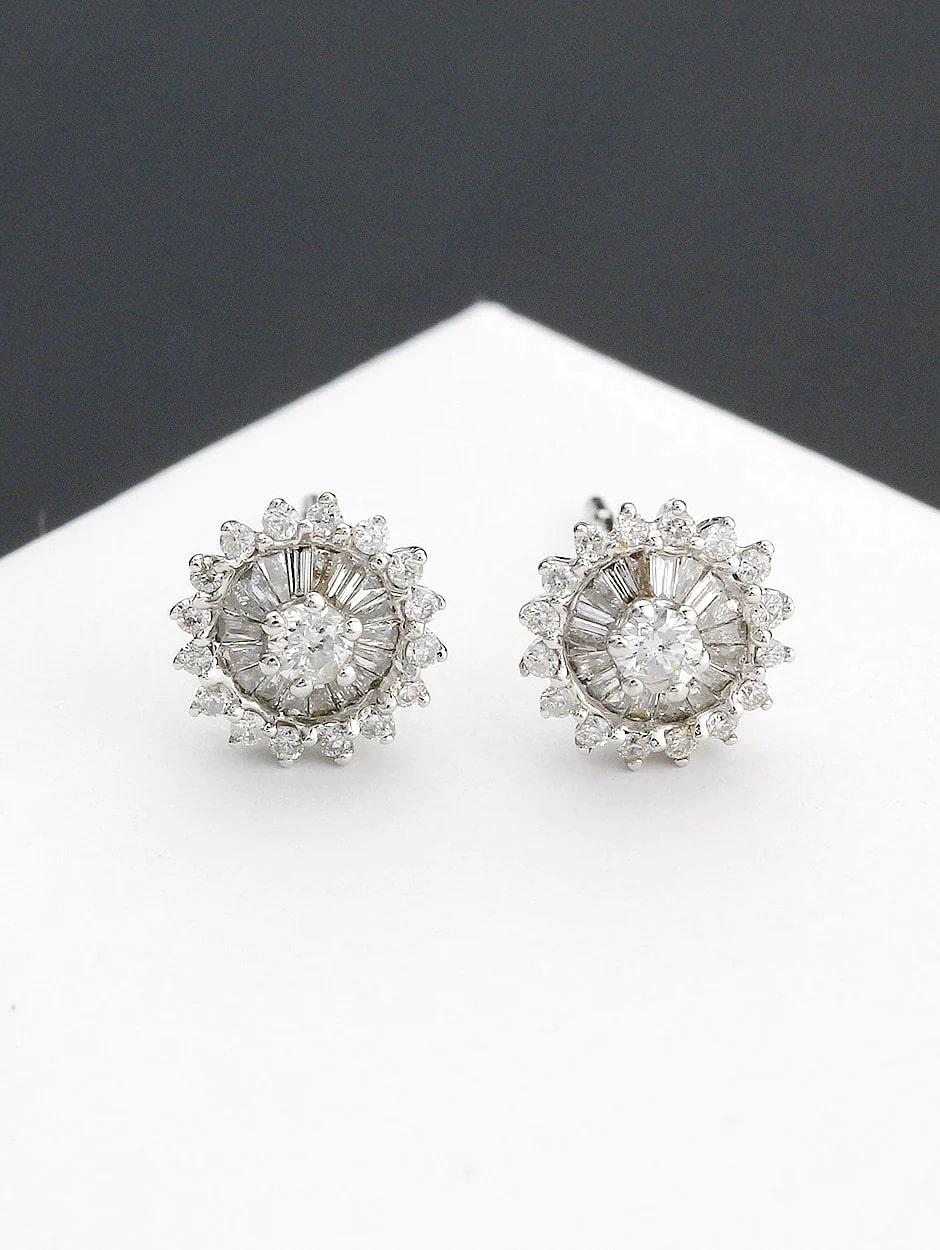 Stud design diamond round earring, all with a high polish finish. Available in 18K White Gold.

Earring Information
Diamond Type : Natural Diamond
Metal : 18K
Metal Color : White Gold
Diamond Carat Weight : 0.46ttcw
Diamond Color Clarity :