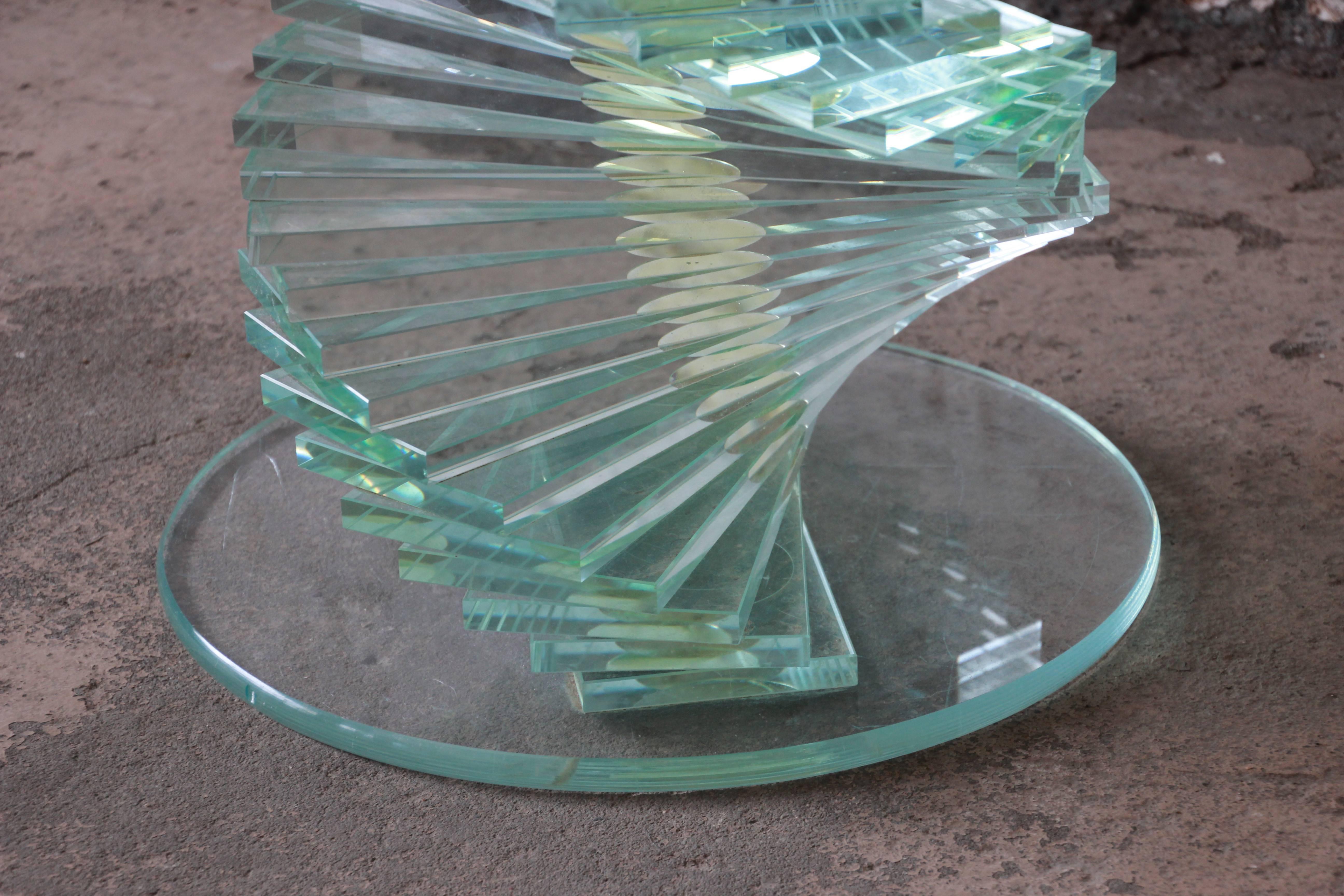 Mid-Century Modern Helix Spiral Stacked Lucite and Glass Occasional Table, circa 1970s