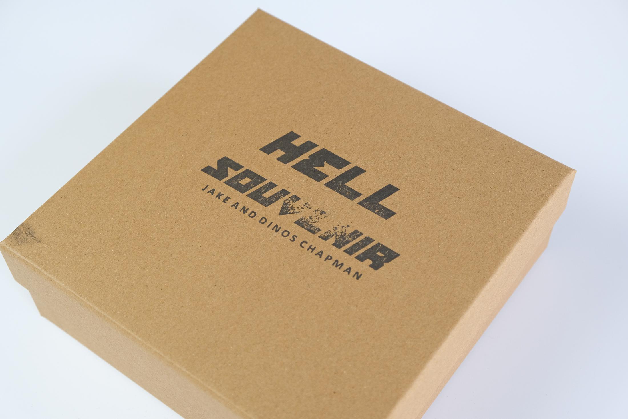 Figure 'Hell Souvenir' Di Jake & Dinos Chapman, 2022 in vendita 8