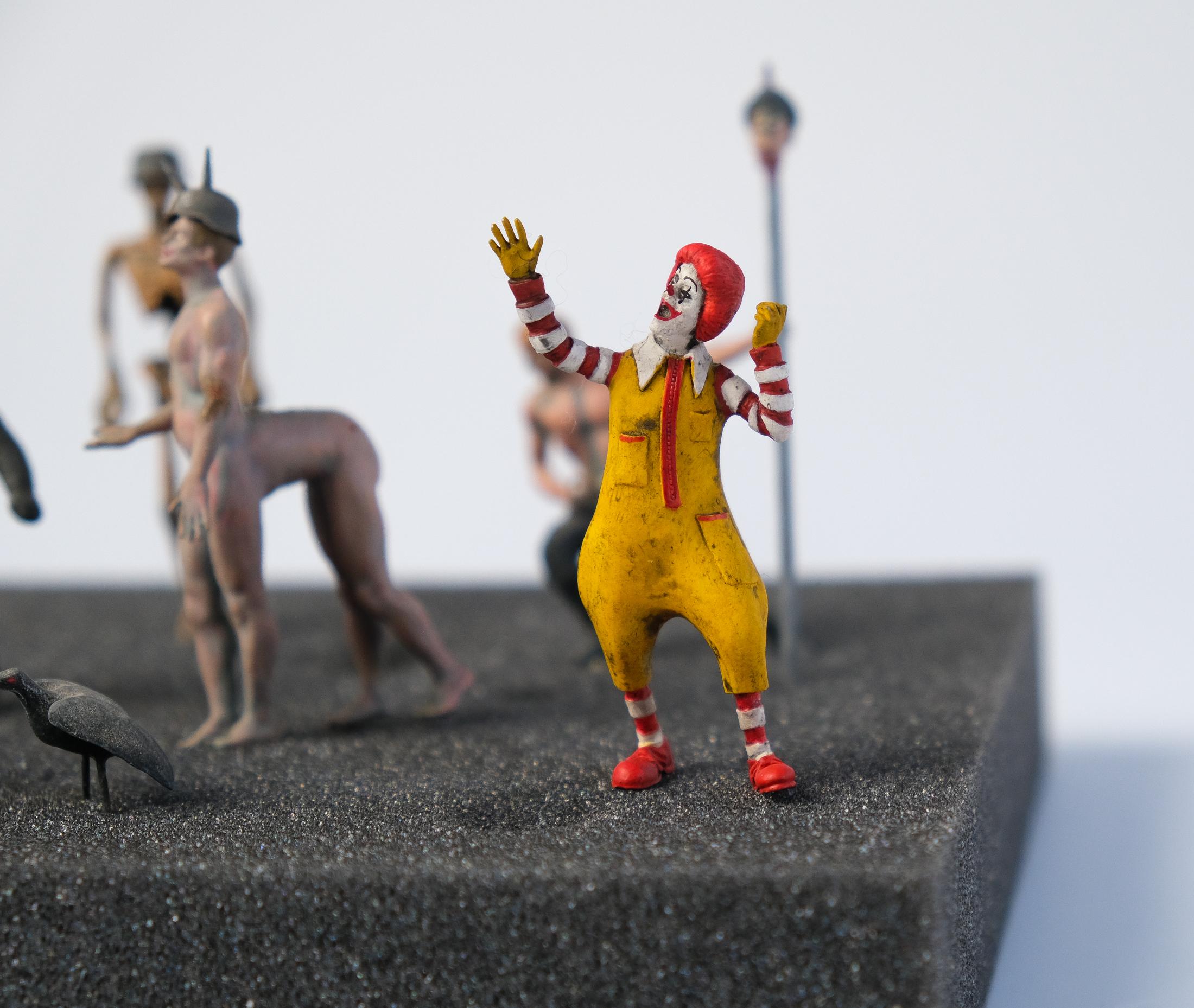 Metallo Figure 'Hell Souvenir' Di Jake & Dinos Chapman, 2022 in vendita