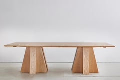 Table de salle à manger Helle en bois dur à deux pieds par Bowen Liu