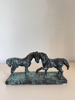Saluto ai cavalli di Helle Crawford, scultura animale di cavallo in oro