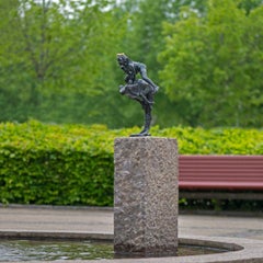 Leapfrog par Helle Crawford, Sculpture animalière contemporaine en bronze représentant une grenouille