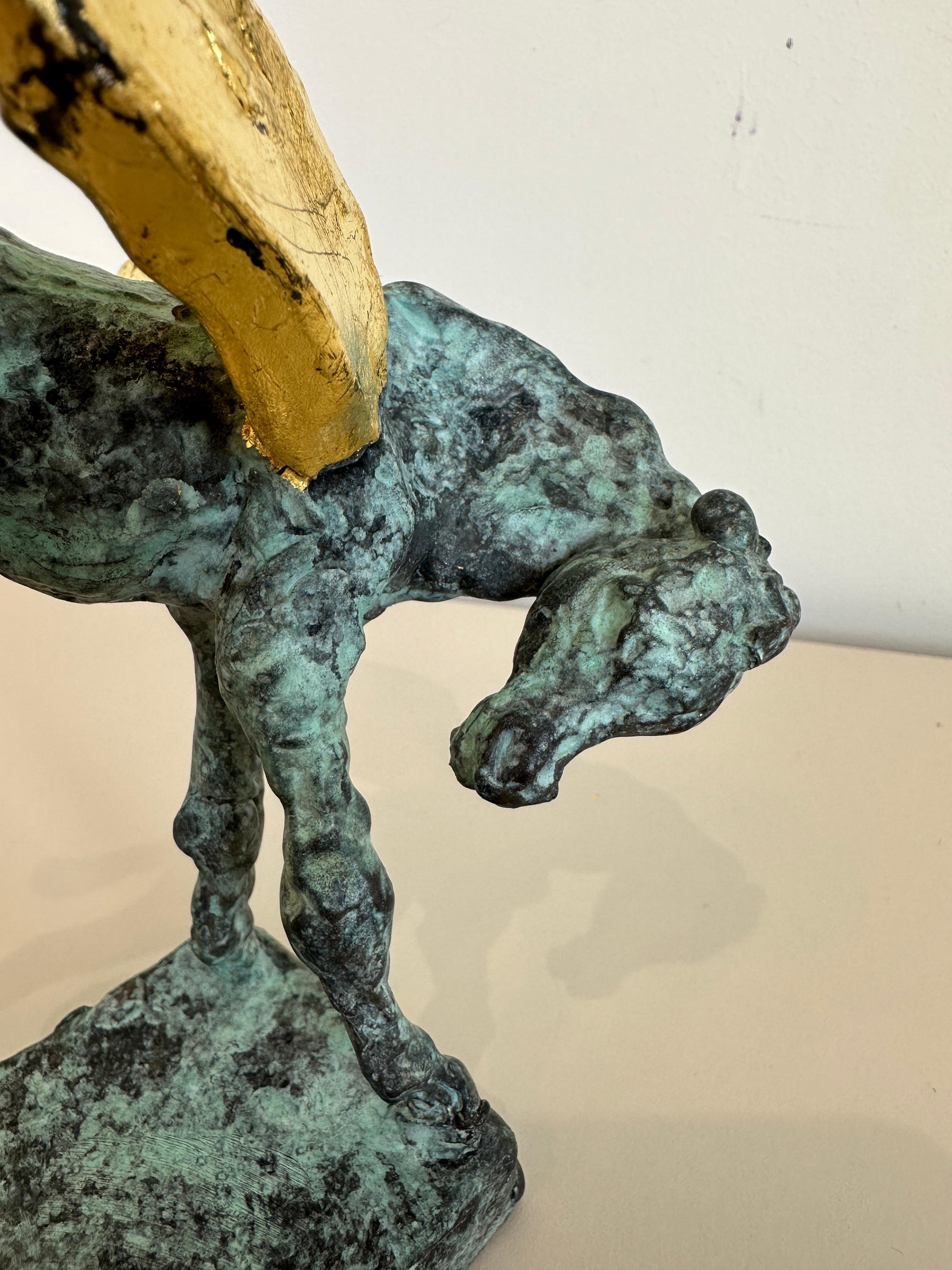 Anche se Helle Rask Crawford fa spesso riferimento ai miti classici nelle sue sculture, non è una scultrice classica in senso neoclassico. Piuttosto, Helle Crawford potrebbe essere definita un'artista anti-classica. Le sue sculture sono espressive,