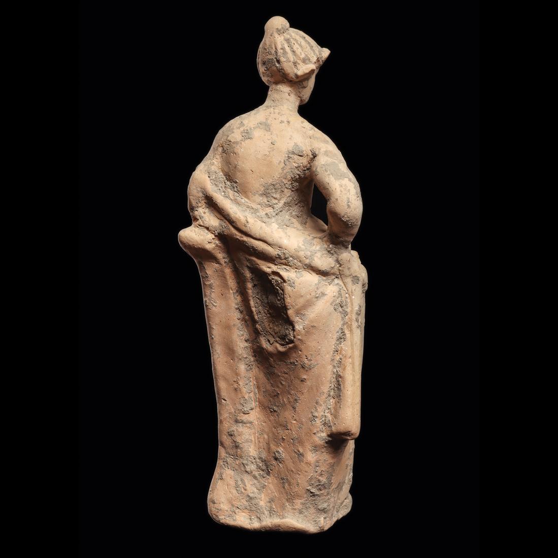 Classical Greek Hellenistic Terracotta Statuette of Aphrodite