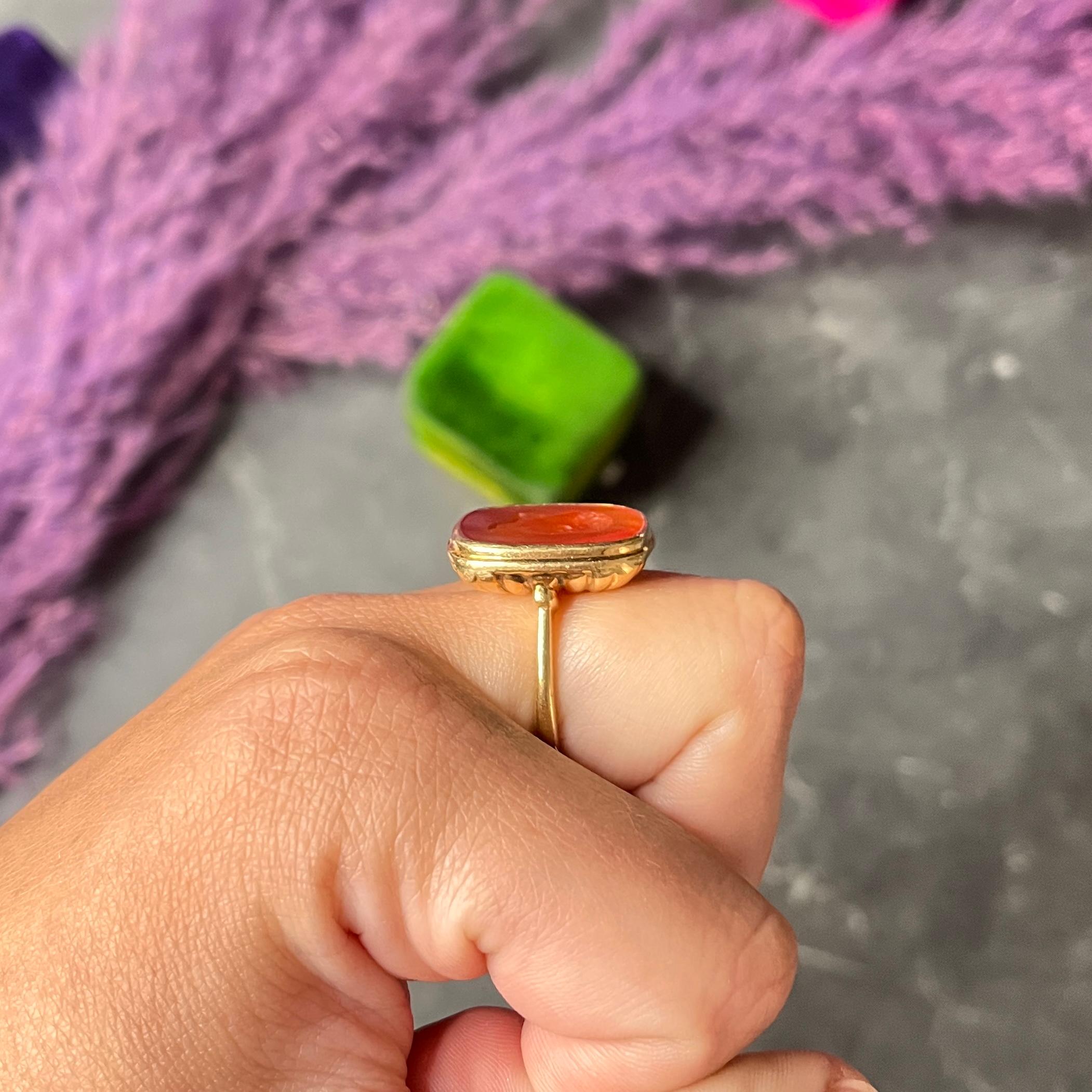 Hellenistischer viktorianischer Julius-Kaiser-Ring mit Karneol-Intaglio aus 14 Karat Gelbgold 7