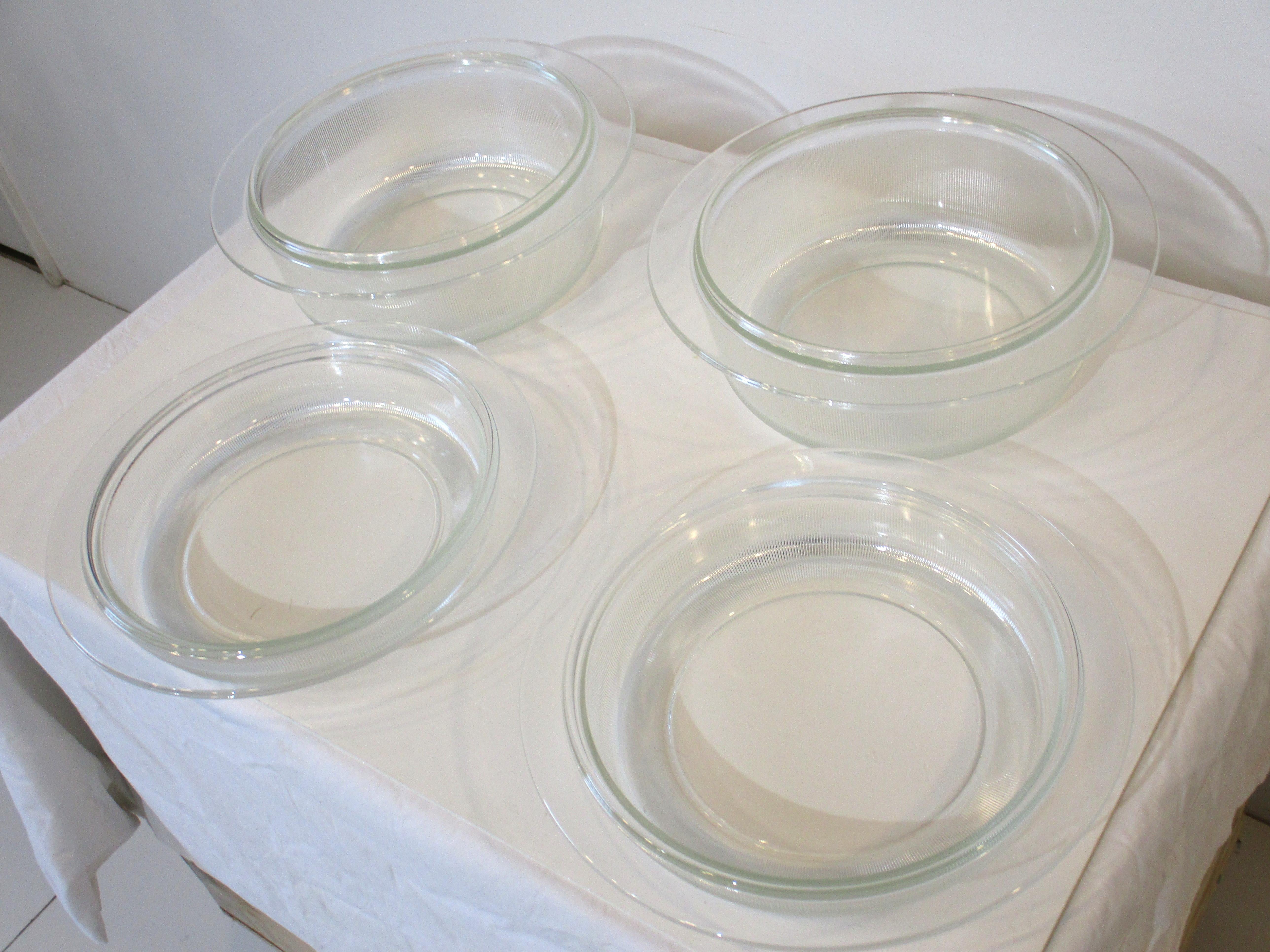 Heller 3 Quart Glass Bakeware with Lids by L & M Vignelli In Good Condition For Sale In Cincinnati, OH