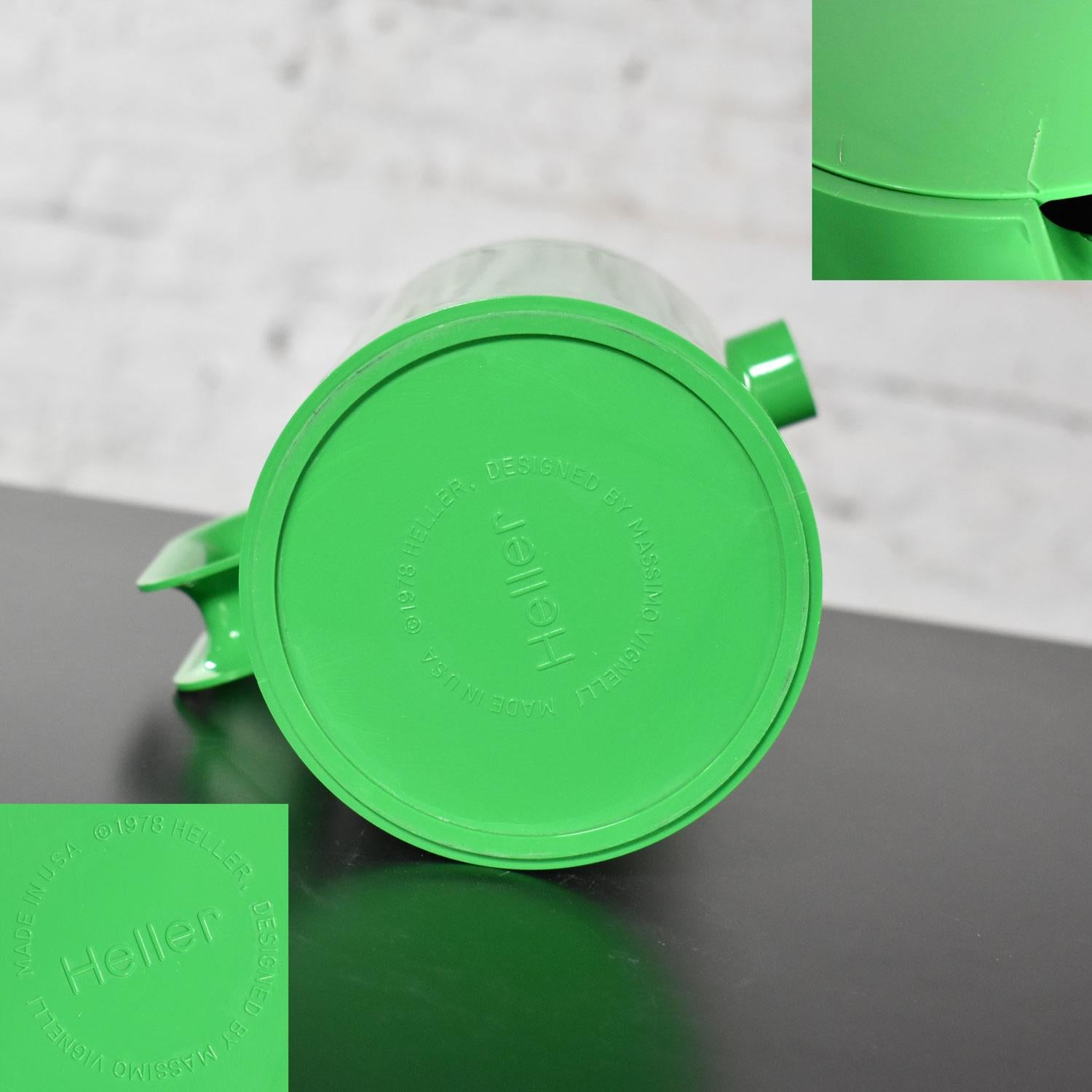 Heller Dinnerware by Lella & Massimo Vignelli in Kelly Green 58 Pieces & Napkins 4