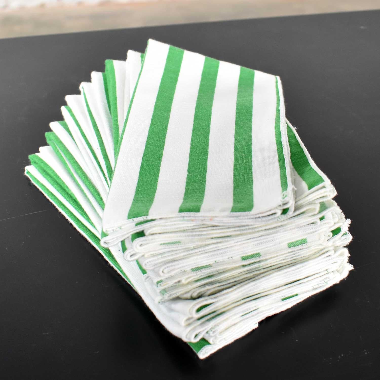 Heller Dinnerware by Lella and Massimo Vignelli in Kelly Green 58