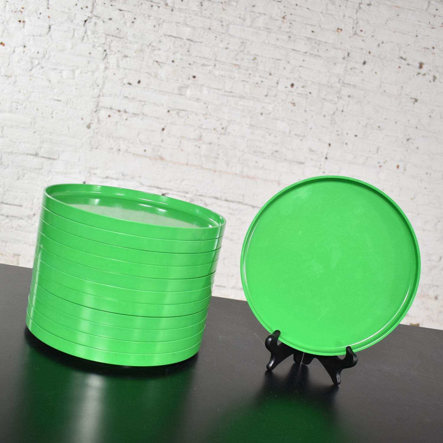 American Heller Dinnerware by Lella & Massimo Vignelli in Kelly Green 58 Pieces & Napkins