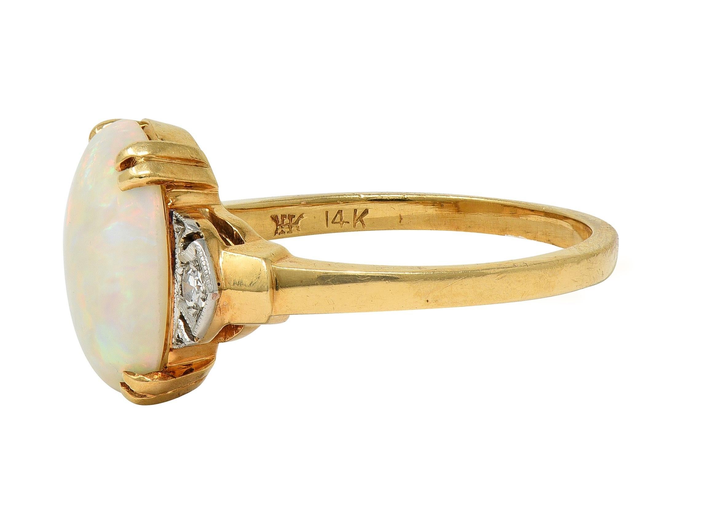 Helm & Hahn Co. Anello d'epoca Art Deco Opale Diamante Oro 14 Carati Tre Pietre In condizioni ottime in vendita a Philadelphia, PA