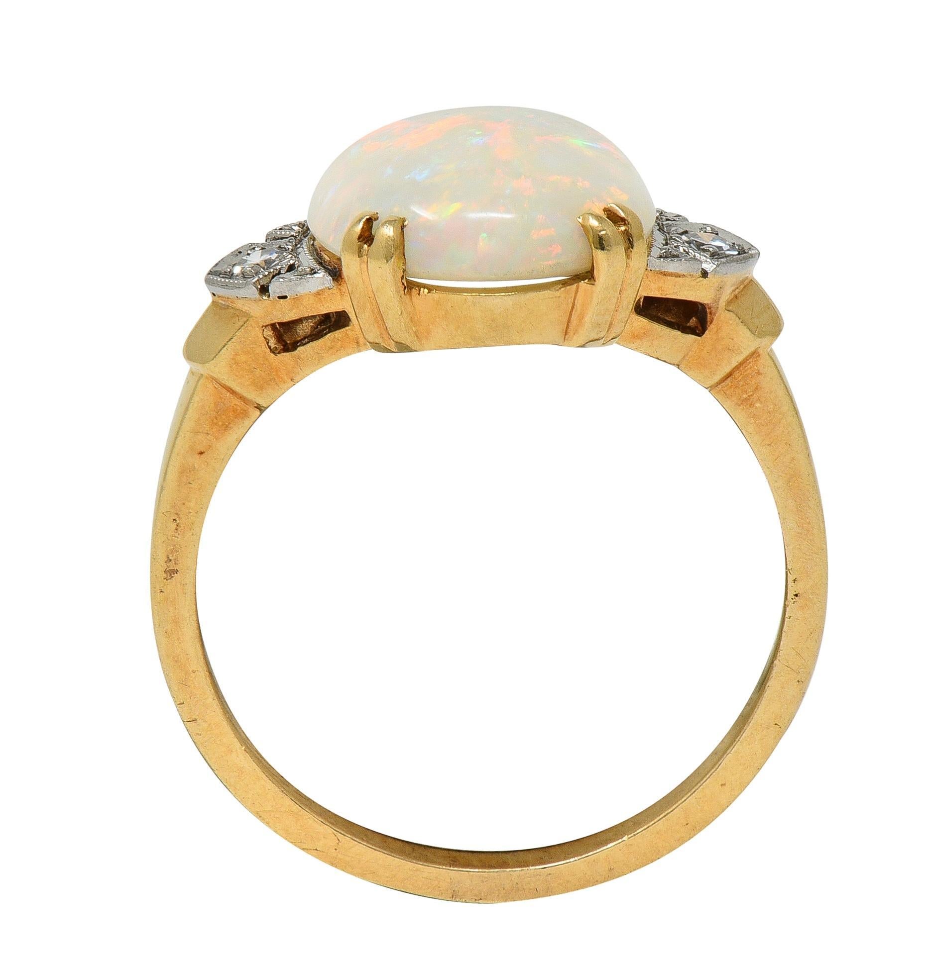 Helm & Hahn Co. Anello d'epoca Art Deco Opale Diamante Oro 14 Carati Tre Pietre in vendita 2