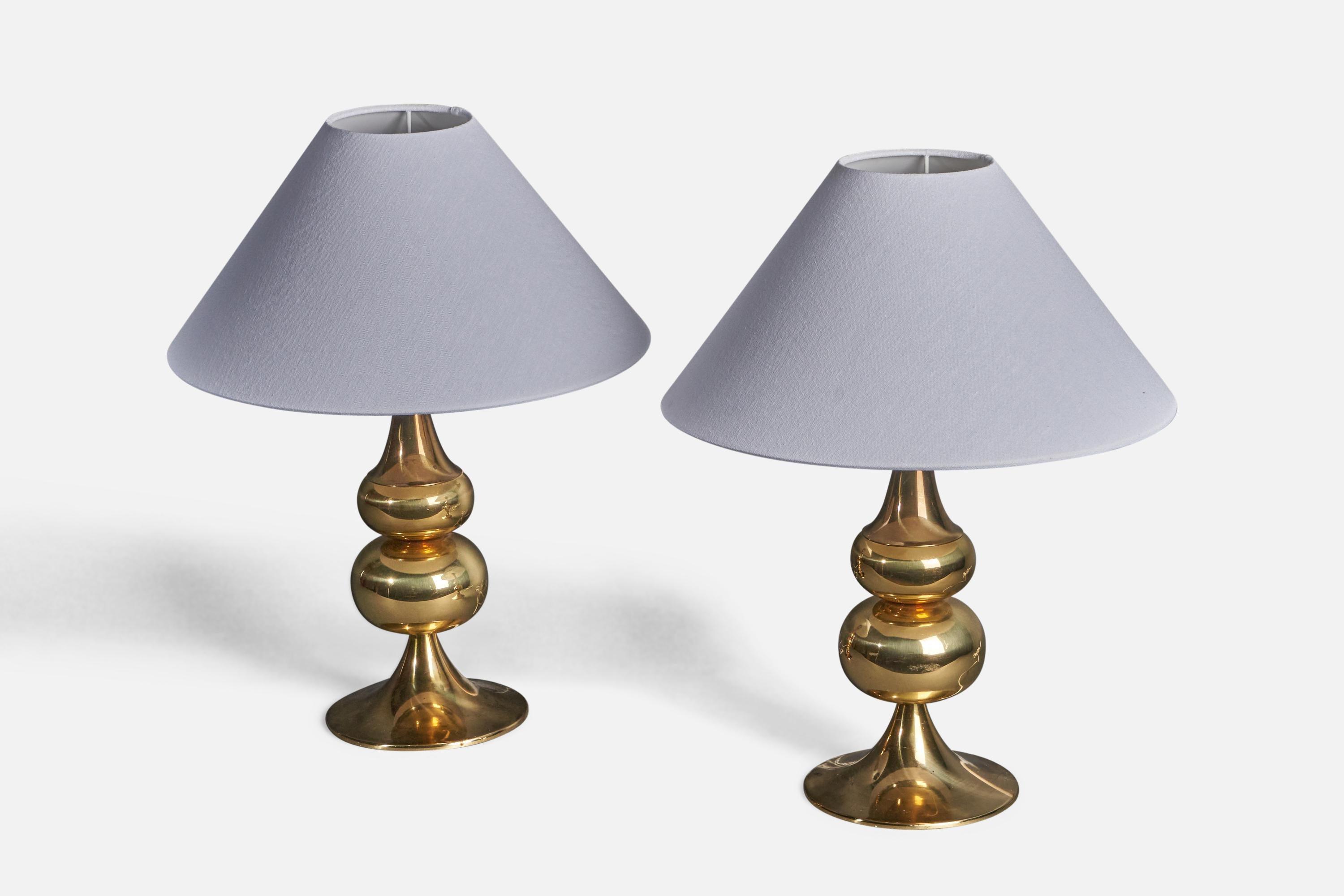 A pair of table lamps, designed by Helmer Andersson and produced by Örsjö Belysning, Sweden, 1970s. Labeled

Sold without lampshades. Stated dimensions exclude lampshade.

Other designers of the period include Hans Agne Jakobsson, Paavo Tynell,