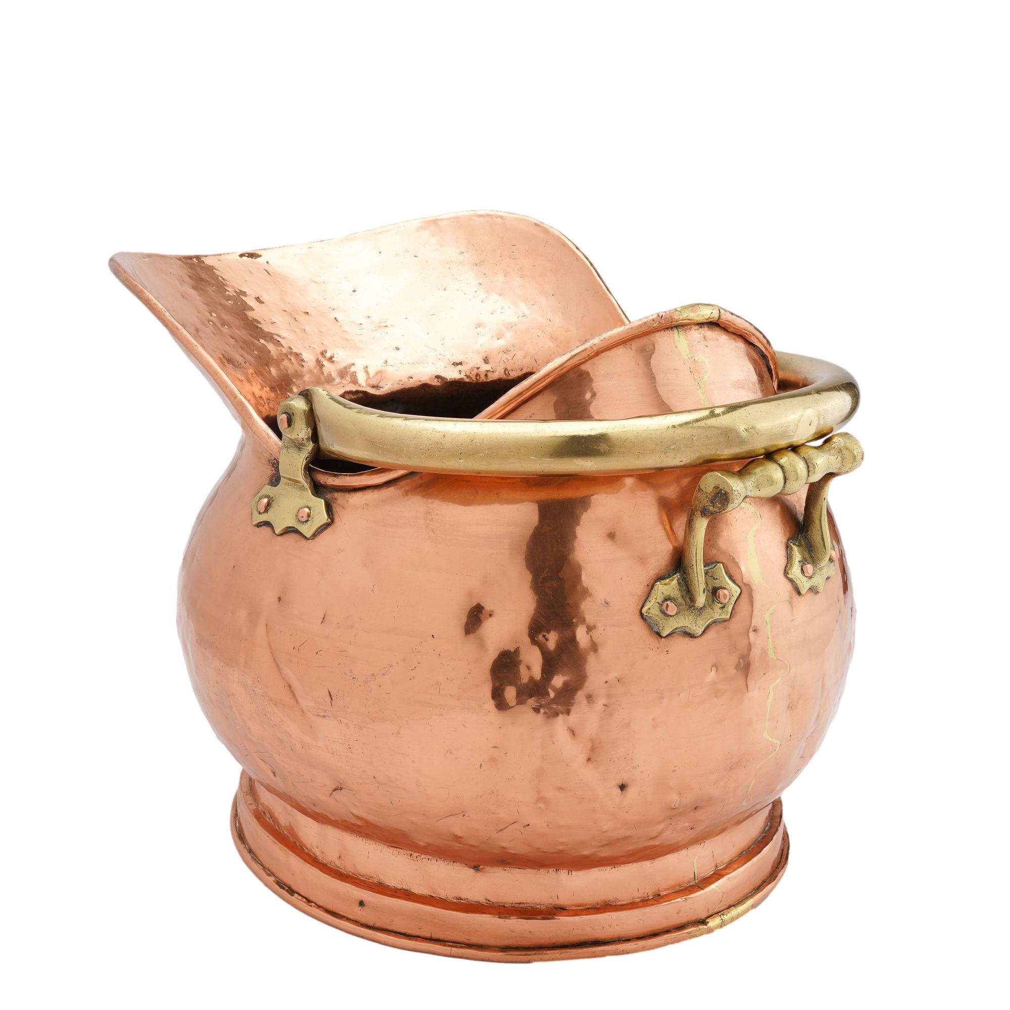 Helmet shaped copper coal hod on a circular footed base, 1800's For Sale 10