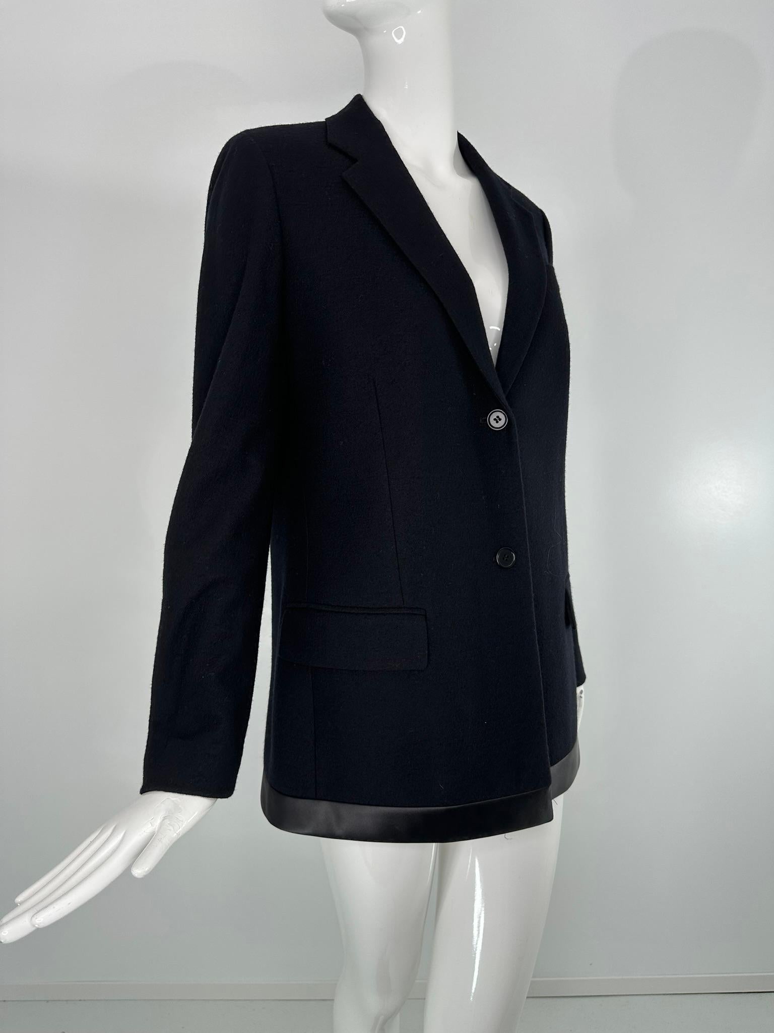 Helmut Lang 1990s Black Label Giacca in lana nera con orlo in raso nero 44 in vendita 7