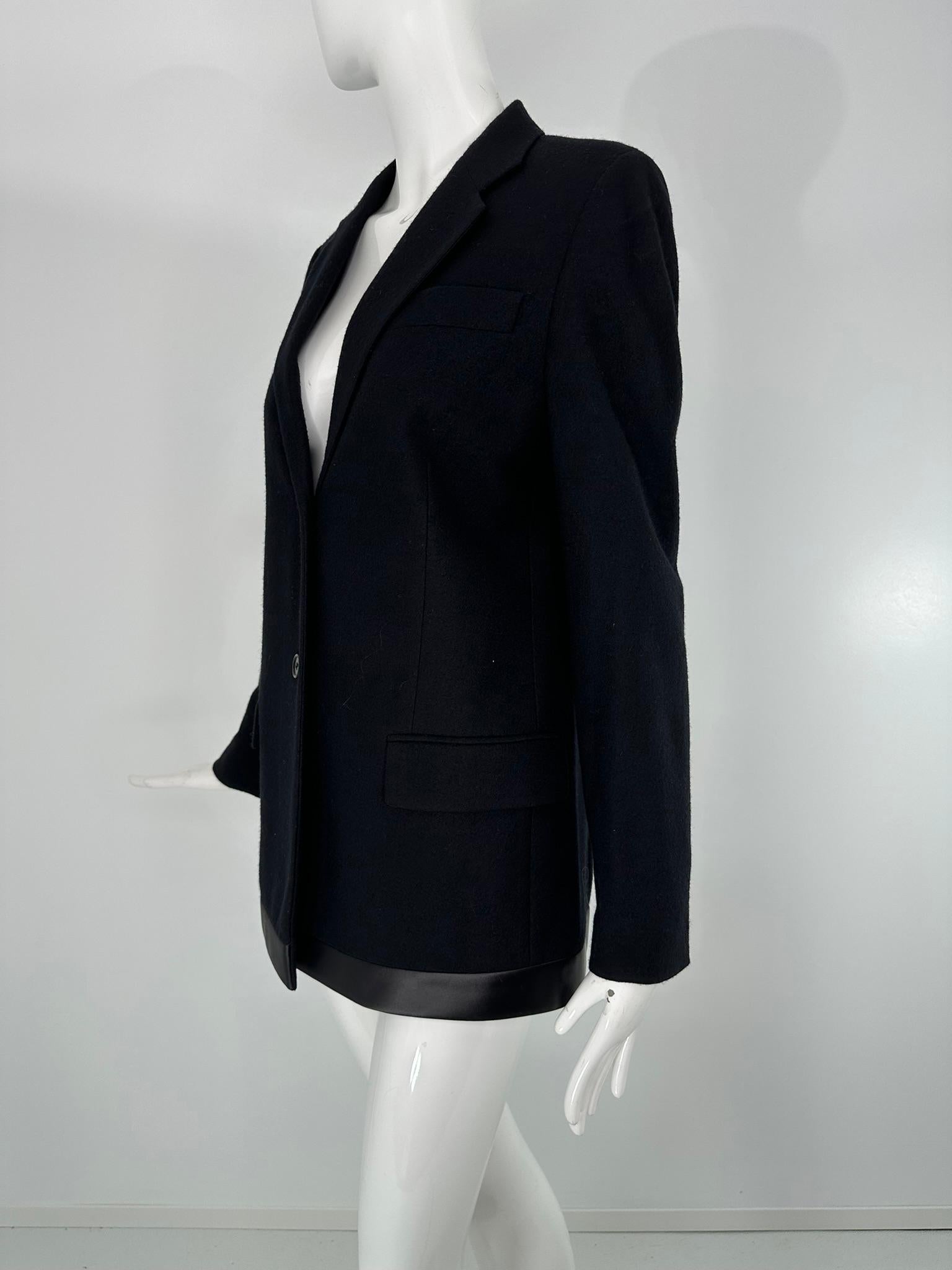 Helmut Lang 1990s Black Label Giacca in lana nera con orlo in raso nero 44 In condizioni ottime in vendita a West Palm Beach, FL