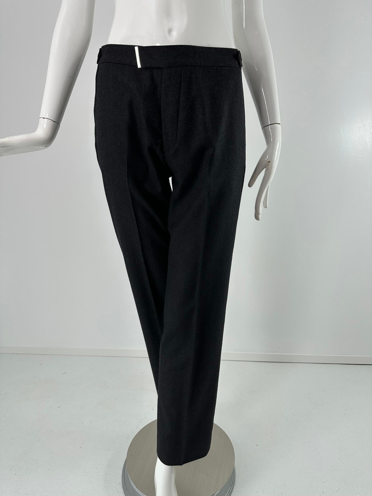 Helmut Lang anni '90, lana grigio scuro con strisce a spillo, abito a pantalone monopetto 44 in vendita 11