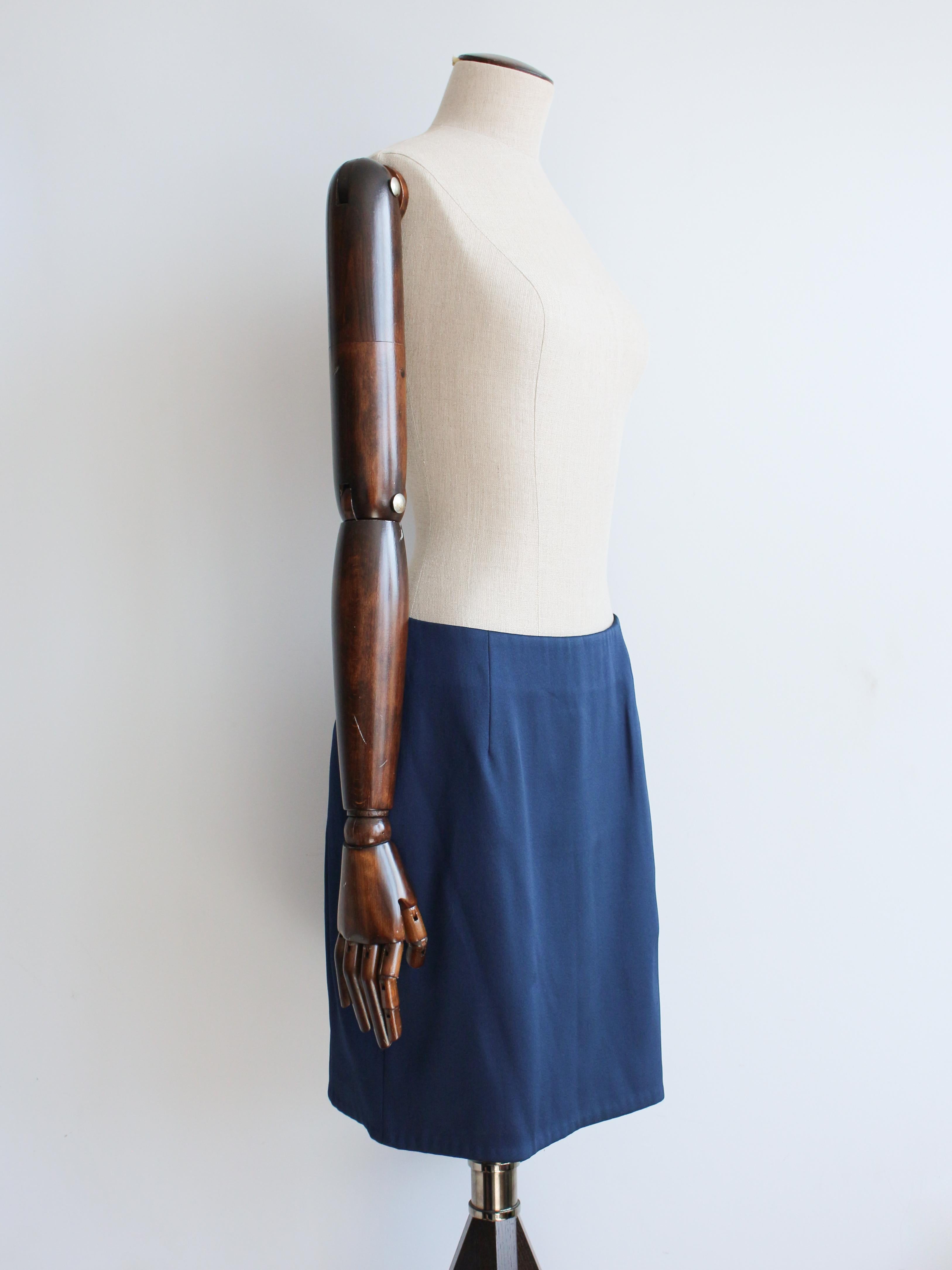 Helmut Lang Otoño/Invierno 1990 Traje con falda de satén azul en venta 3