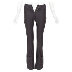 Helmut Lang – Schwarze Nylonhose mit Reißverschluss, umgeschlagenen Bündchen und ausgestelltem Bein – Größe 40 S