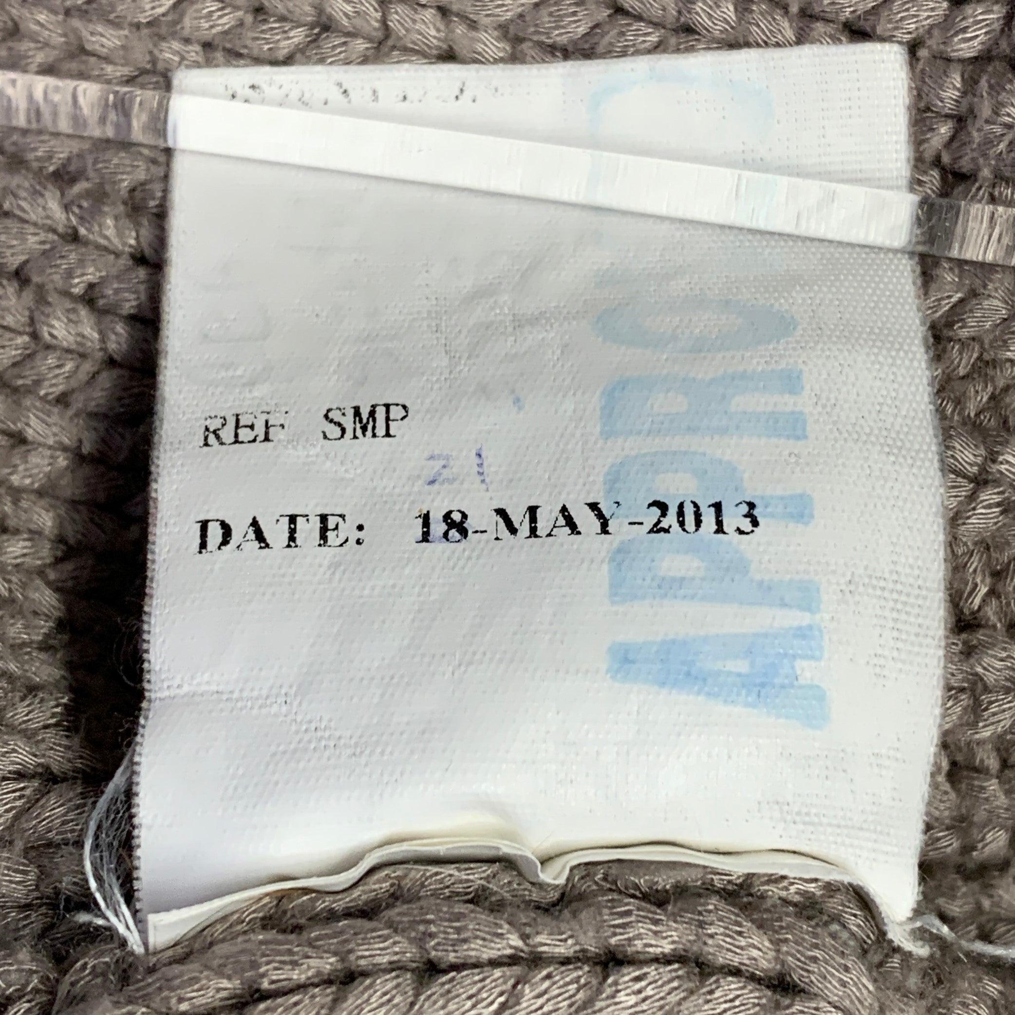 HELMUT LANG FW13 Taille S Pull à col ras du cou en tricot ouvert taupe en vente 6