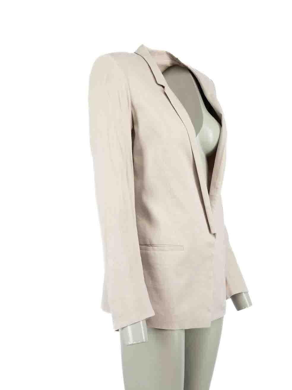 CONDITION is Very good. Minimal wear to jacket is evident. Minimal wear to fabric surface with a handful of plucks to the weave on this used Helmut Lang designer resale item.

Details 
Grey 
Linen 
Blazer
Single breasted
Buttoned cuffs
2x Front side