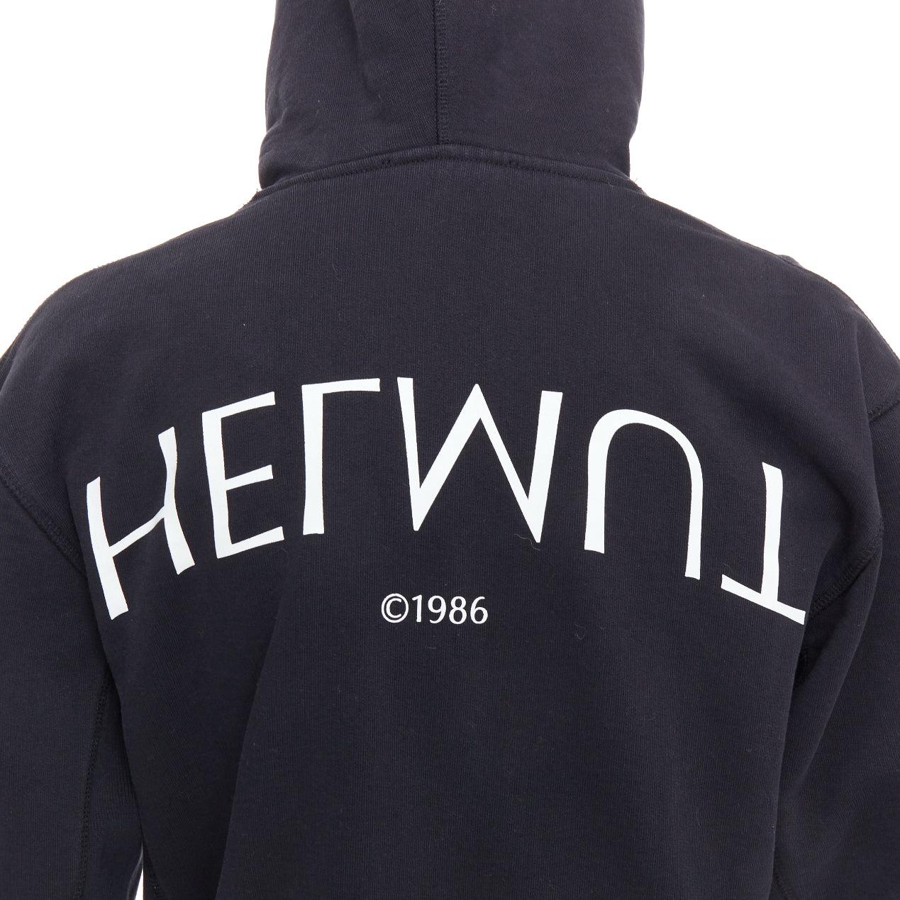 HELMUT LANG L'Apocalypse Joyeuse black cotton unisex cropped hoodie M
Reference: JACG/A00281
Brand: Helmut Lang
Model: Hack
Collection: L'Apocalypse Joyeuse
Material: Cotton
Color: Black, White
Pattern: Solid
Closure: Slip On
Extra Details: