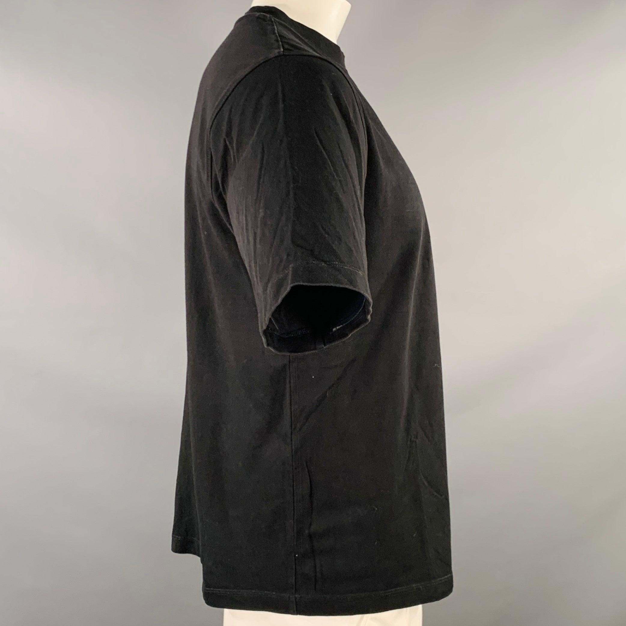 HELMUT LANG Size L Austria Black Red Print Cotton Crew Neck T-shirt In Good Condition For Sale In San Francisco, CA