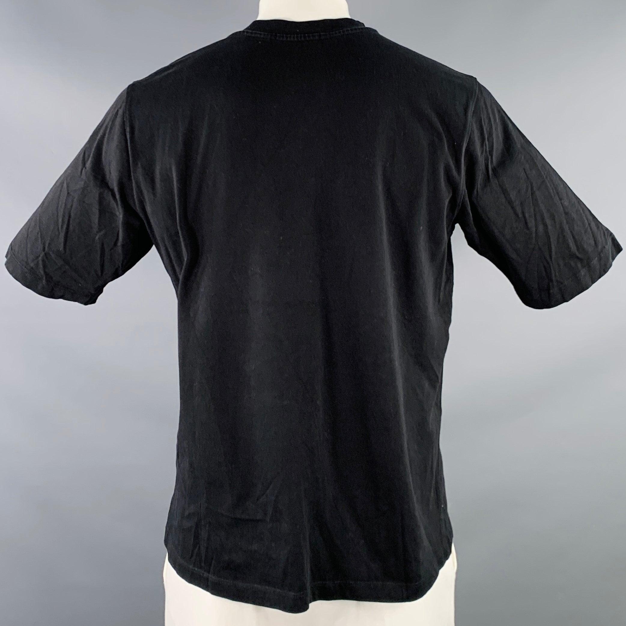 Men's HELMUT LANG Size L Austria Black Red Print Cotton Crew Neck T-shirt For Sale