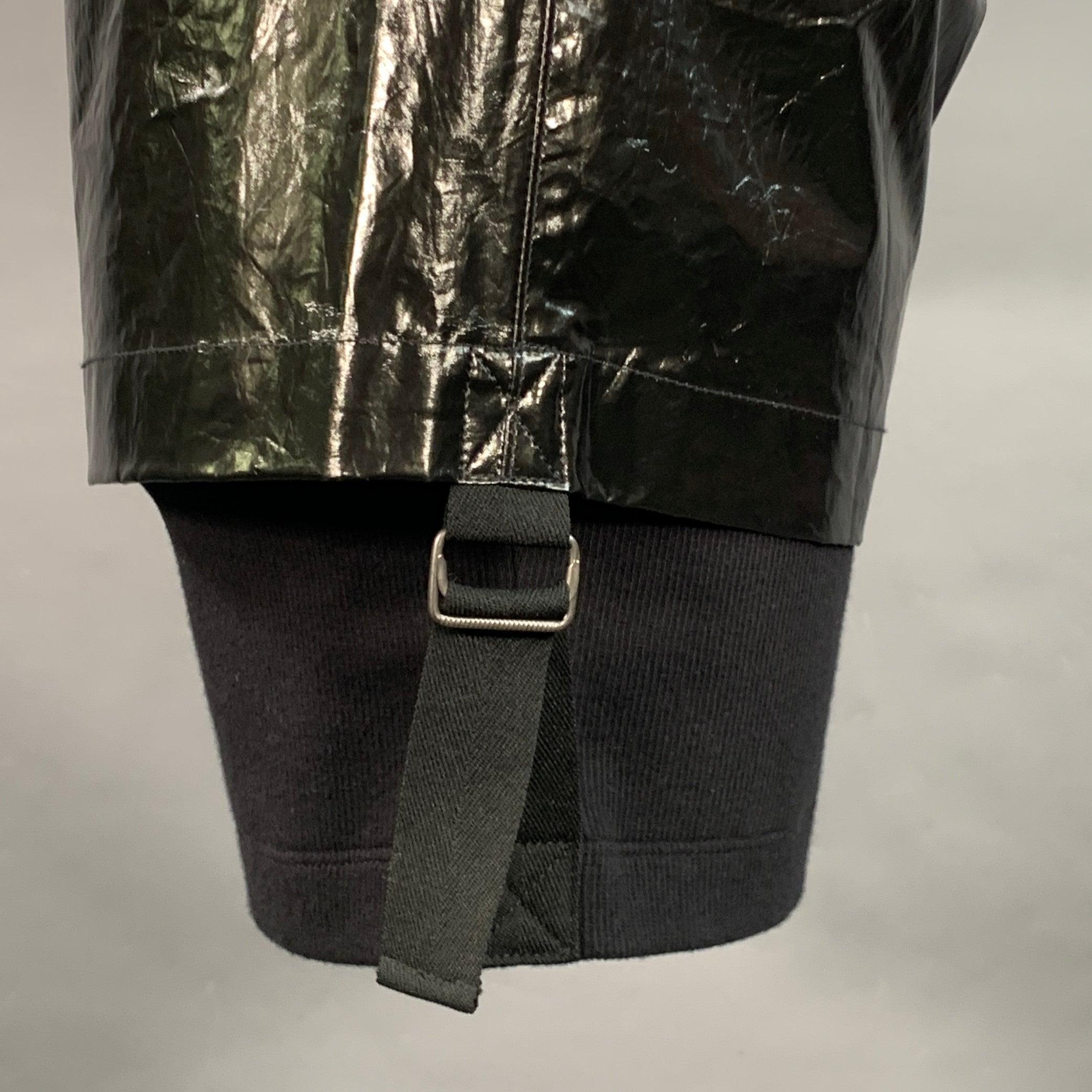 Pantaloncini HELMUT LANG Taglia M Nero Antracite in cotone rivestito a doppio strato In condizioni ottime in vendita a San Francisco, CA
