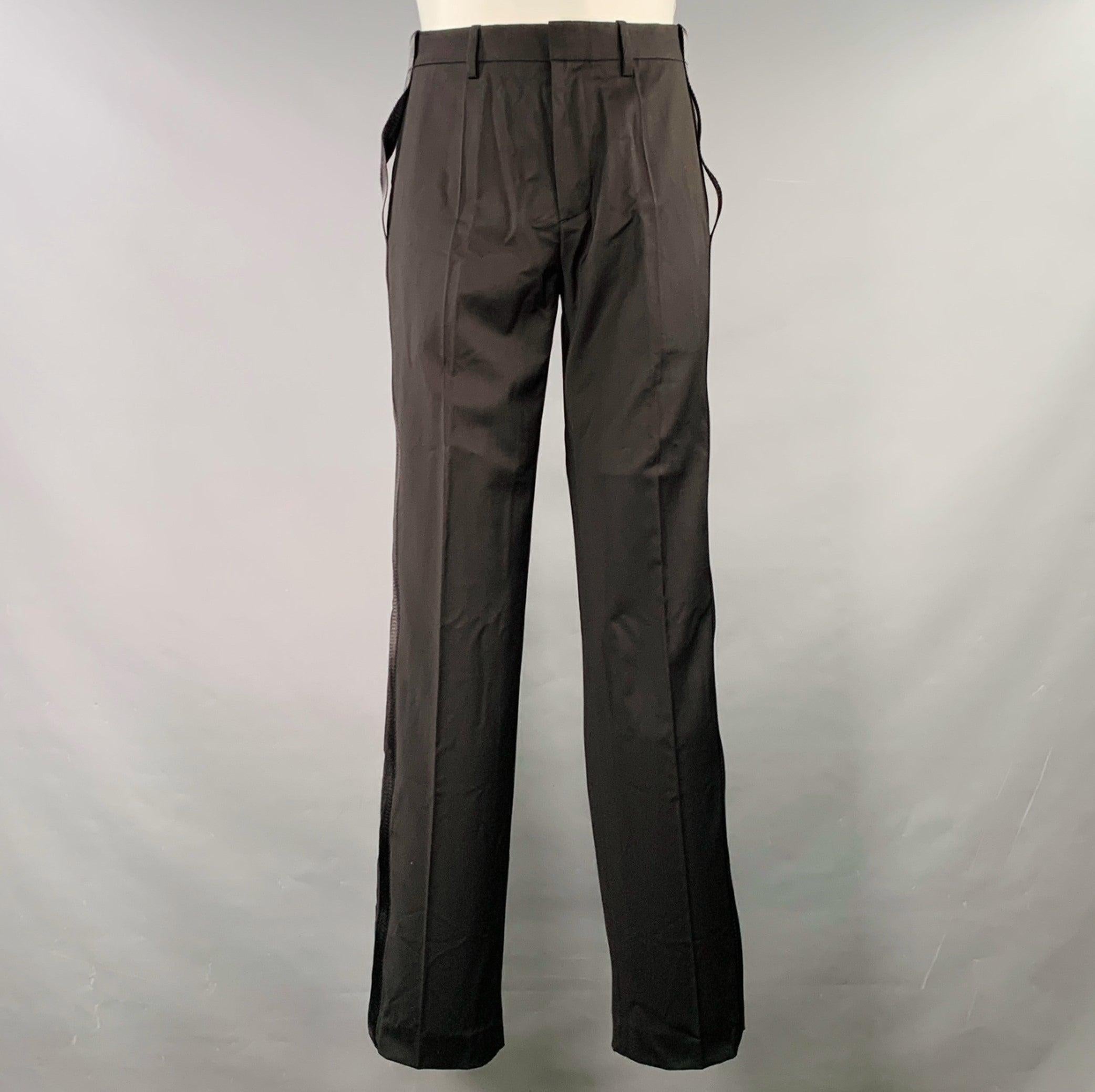 HELMUT LANG SS24 Taglia 42 Abito in lana nera con risvolto e cintura di sicurezza In condizioni ottime in vendita a San Francisco, CA