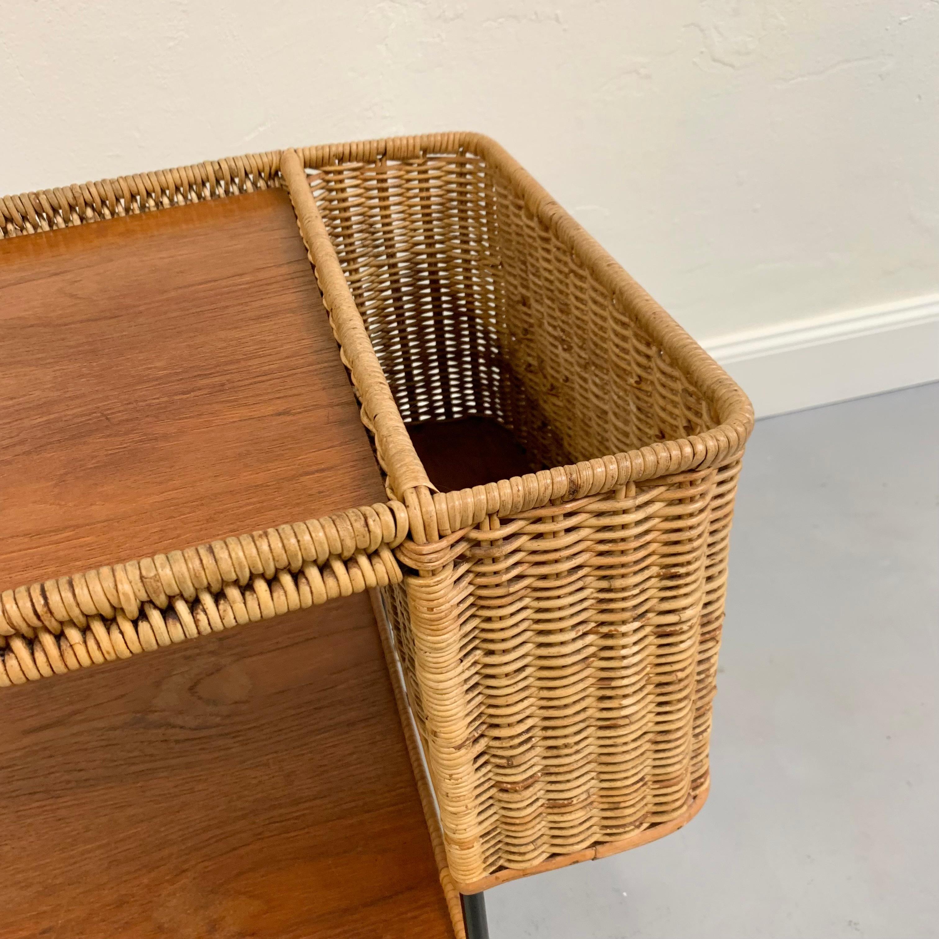 Carrello da bar in rattan e teak di Helmut Magg, 1960 circa, Germania. in vendita 4