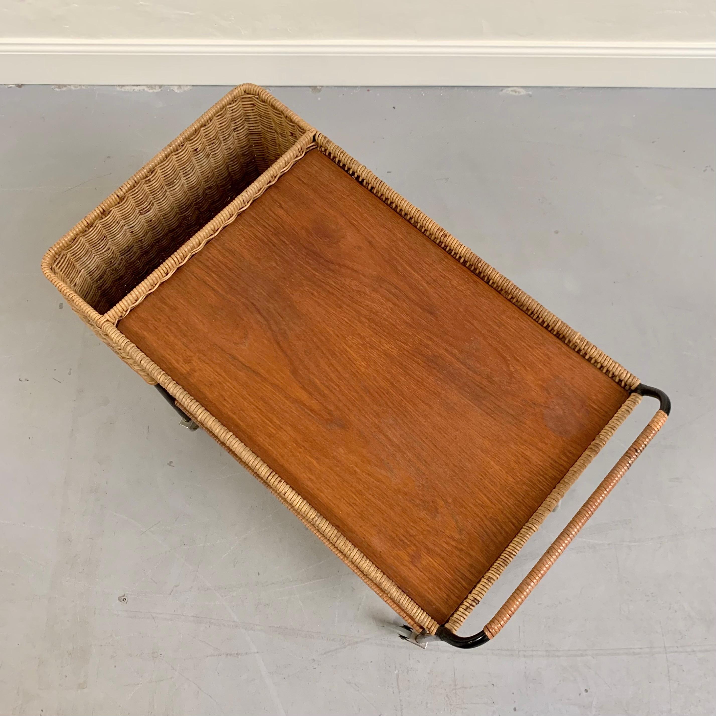 Carrello da bar in rattan e teak di Helmut Magg, 1960 circa, Germania. in vendita 1