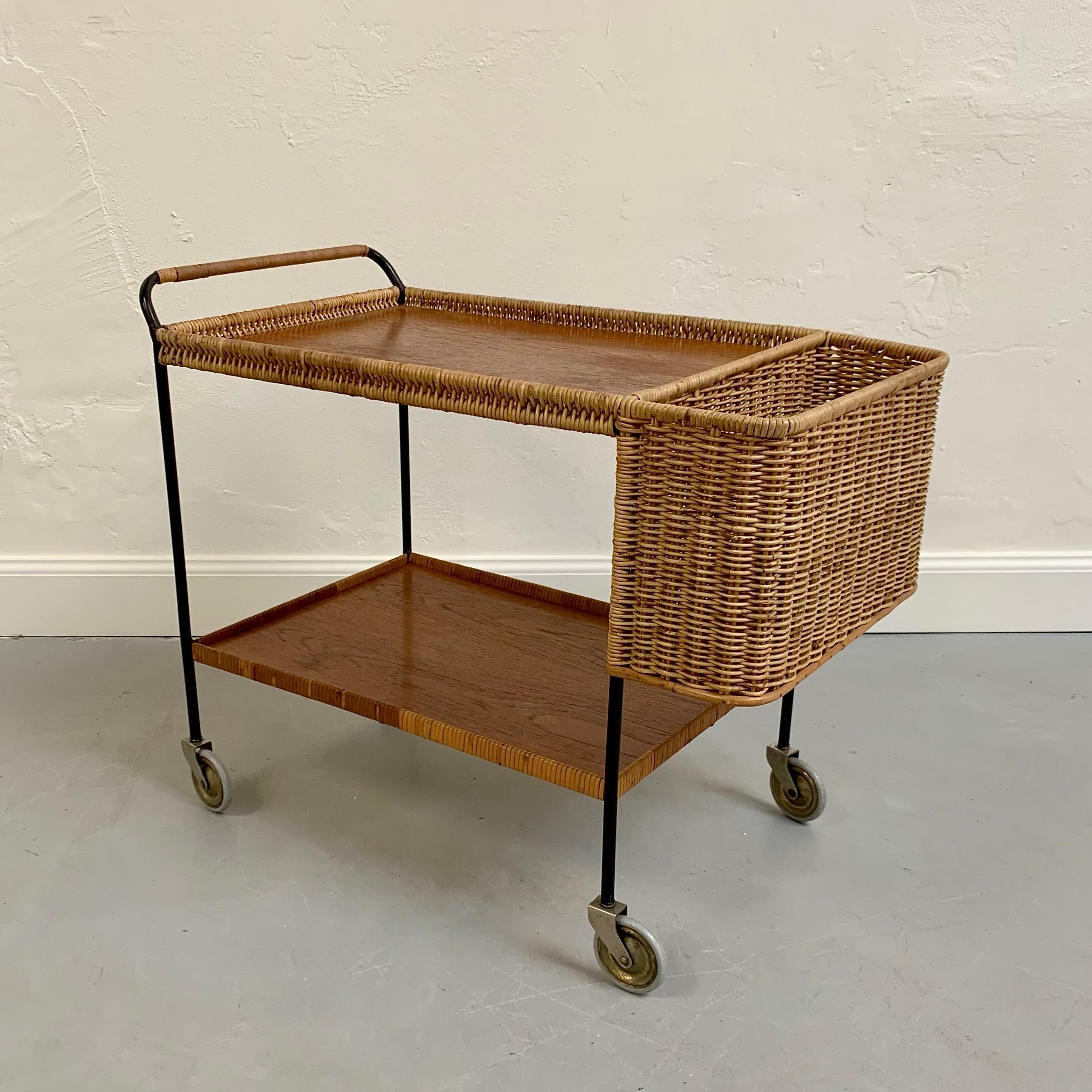 Carrello da bar in rattan e teak di Helmut Magg, 1960 circa, Germania. in vendita 2