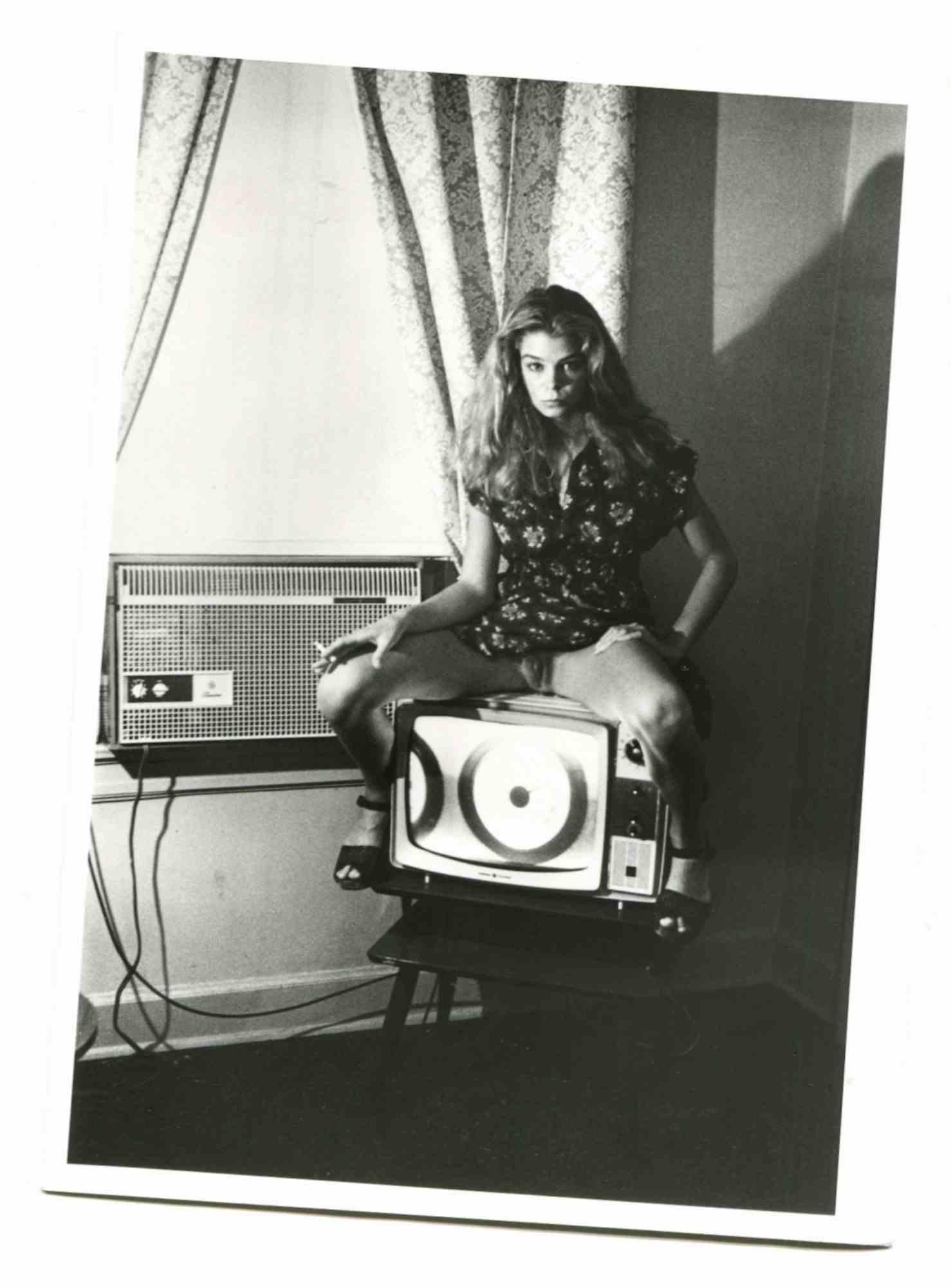 Kristine DeBell est une photo vintage, réalisée par Helmut Newton dans les années 1970.

L'œuvre représente des mannequins et des actrices de mode des années 1970. 