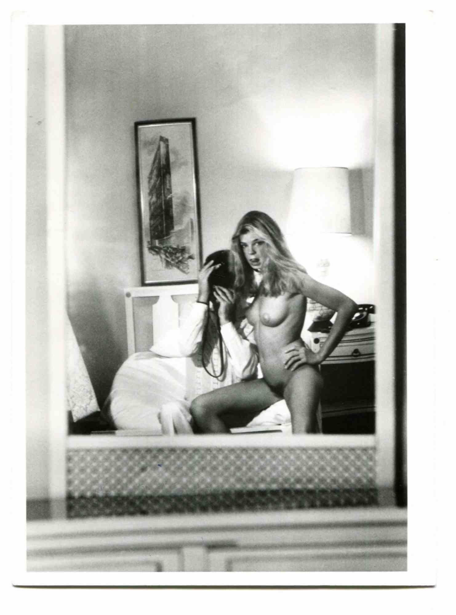 Kristine DeBell est une photo vintage, réalisée par Helmut Newton dans les années 1970.

L'œuvre représente des mannequins et des actrices de mode des années 1970. 