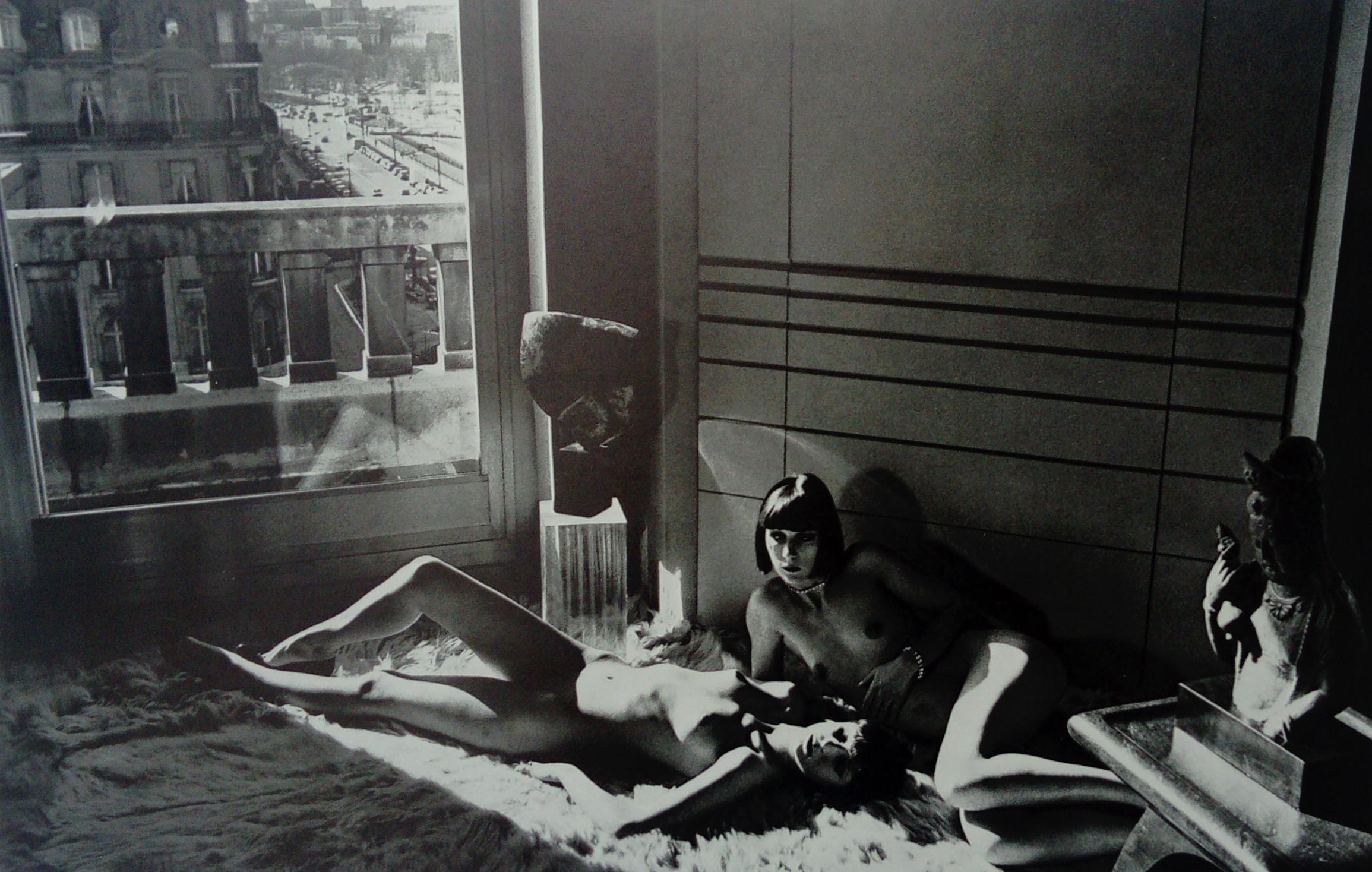 Helmut Newton Black and White Photograph - Mannequins, Quai d'Orsay II 