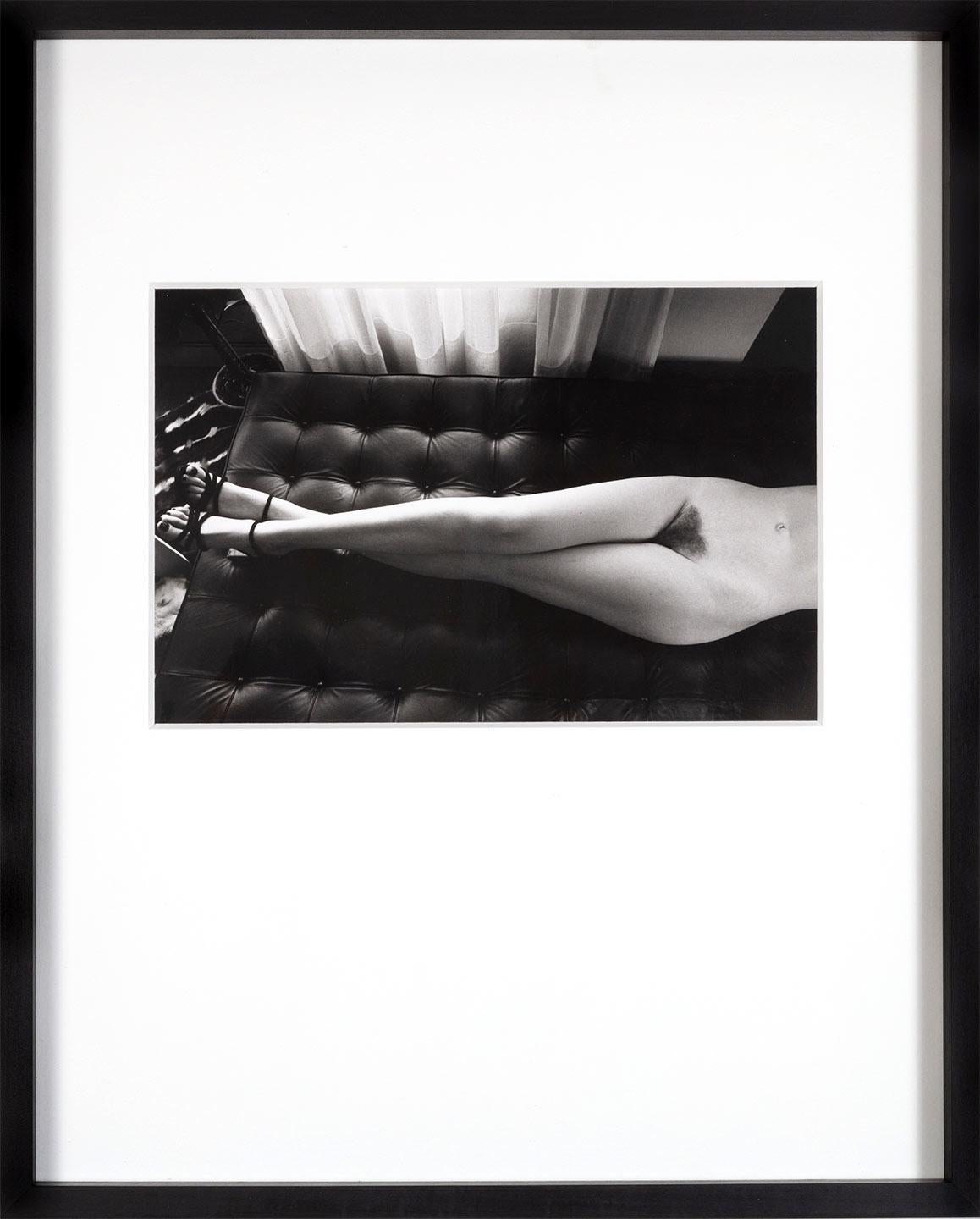Paris, 1975, Gelatinesilberdruck, Schwarz-Weiß-Fotografie, Modefotografie 2