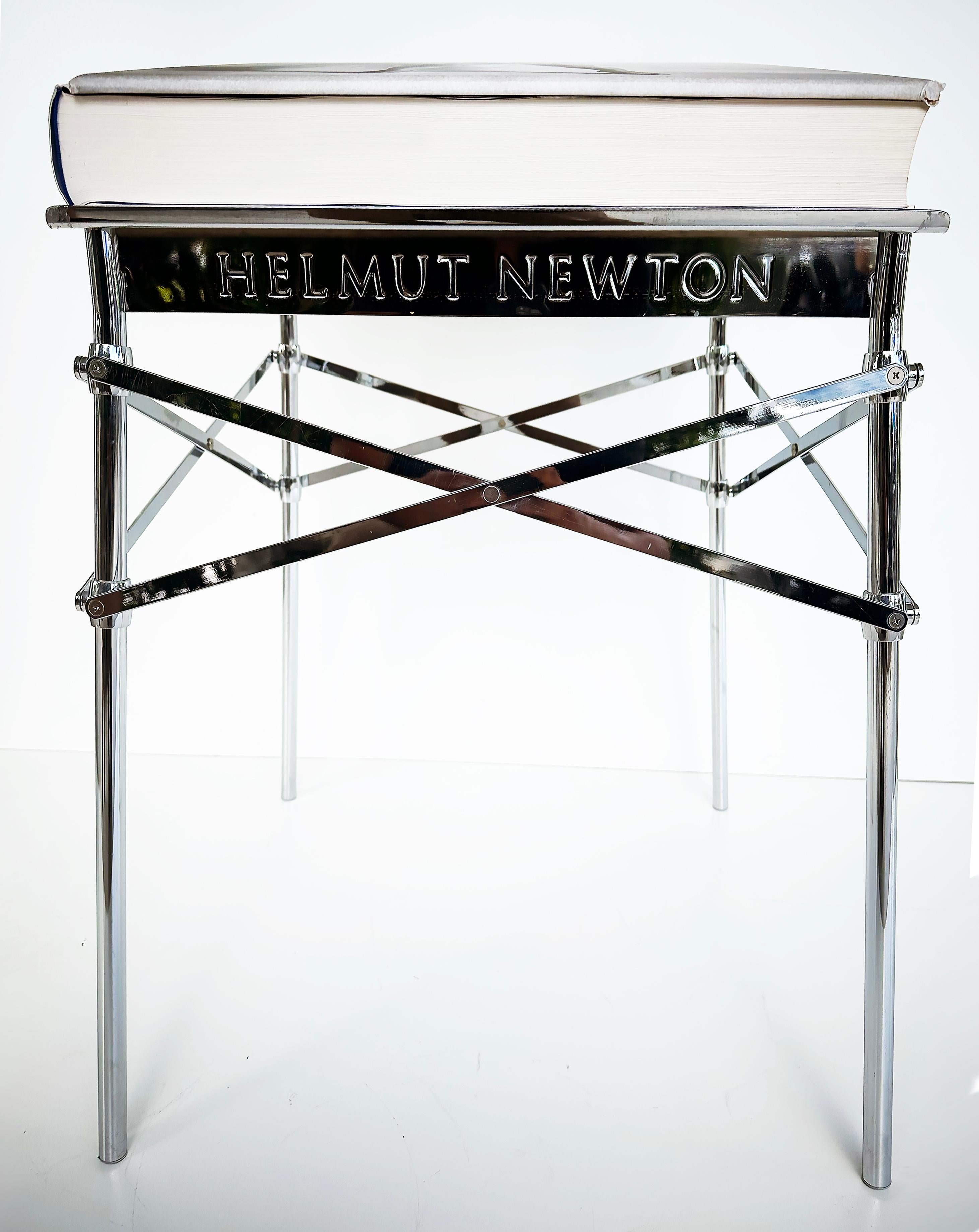 Helmut Newton Sumo Taschen Book, Philippe Starck Stand, Signed Limited Edition en vente 9
