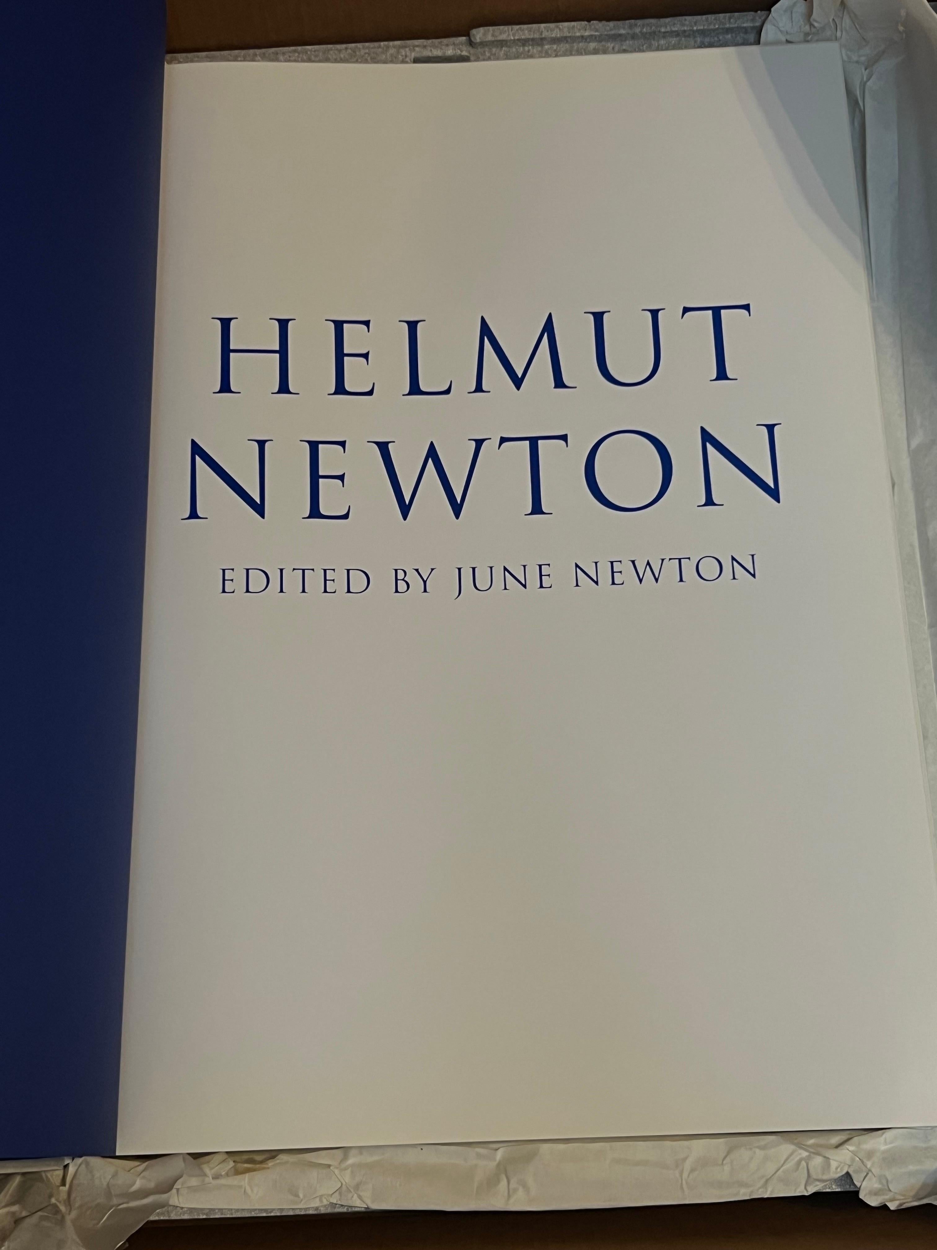 Helmut Newton Sumo Taschen Signé Edition Limitée avec Stand Philippe Starck en vente 4
