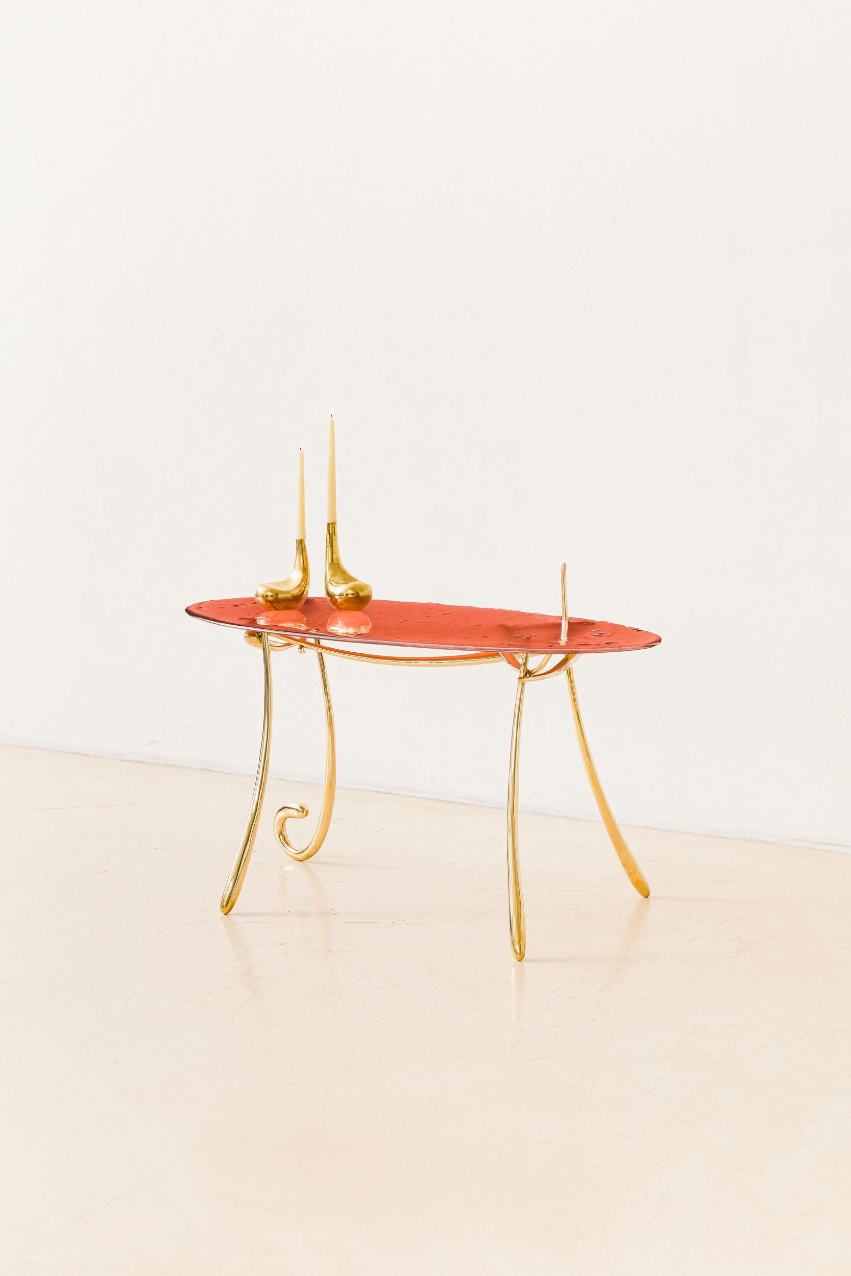Helo Konsolentisch von Lucas Recchia, 2025 im Zustand „Neu“ im Angebot in New York, NY