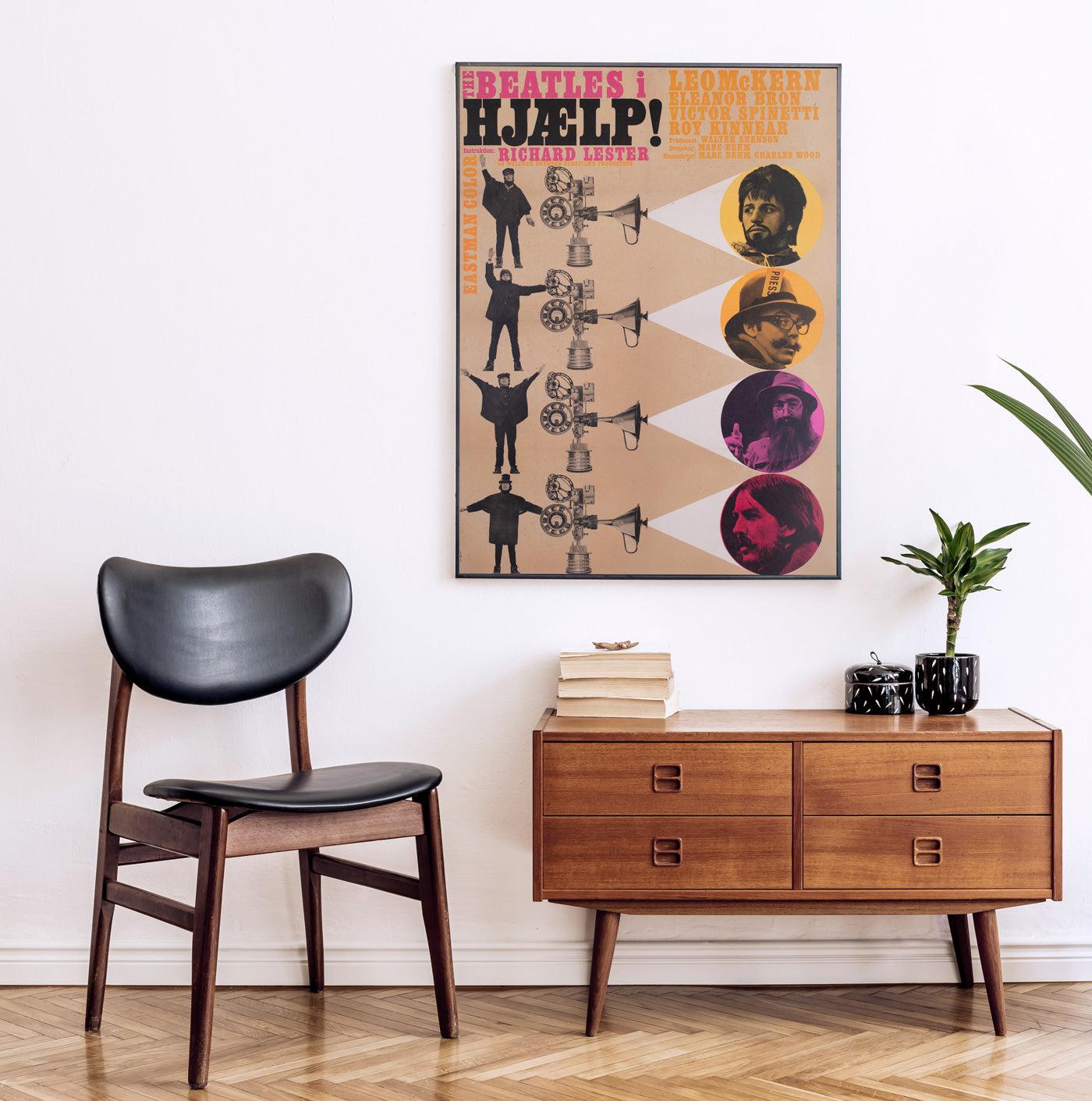 We love the design that features on this incredibly rare first-year-of-release Danish film poster for The Beatles' second film Help! 


The Beatles were a legendary British rock band formed in Liverpool in 1960, consisting of John Lennon, Paul