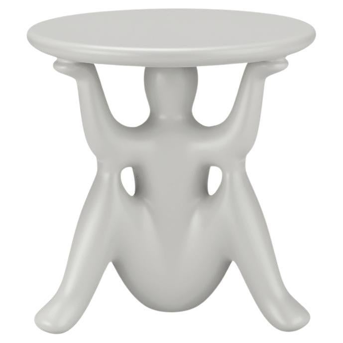 Mesa auxiliar Helpyourself de polietileno reciclable gris claro de Philippe Starck