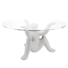 Mesa Helpyourself de cristal y polietileno blanco de Philippe Starck