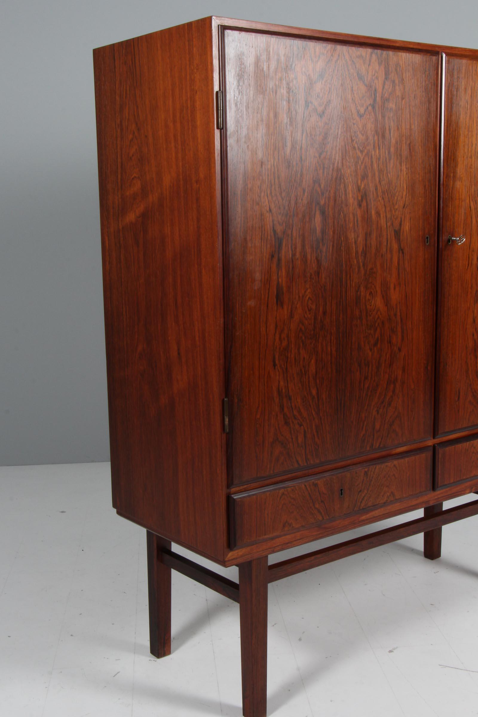 Heltborg, Cabinet of rosewood. Denmark 1960s In Good Condition For Sale In Esbjerg, DK