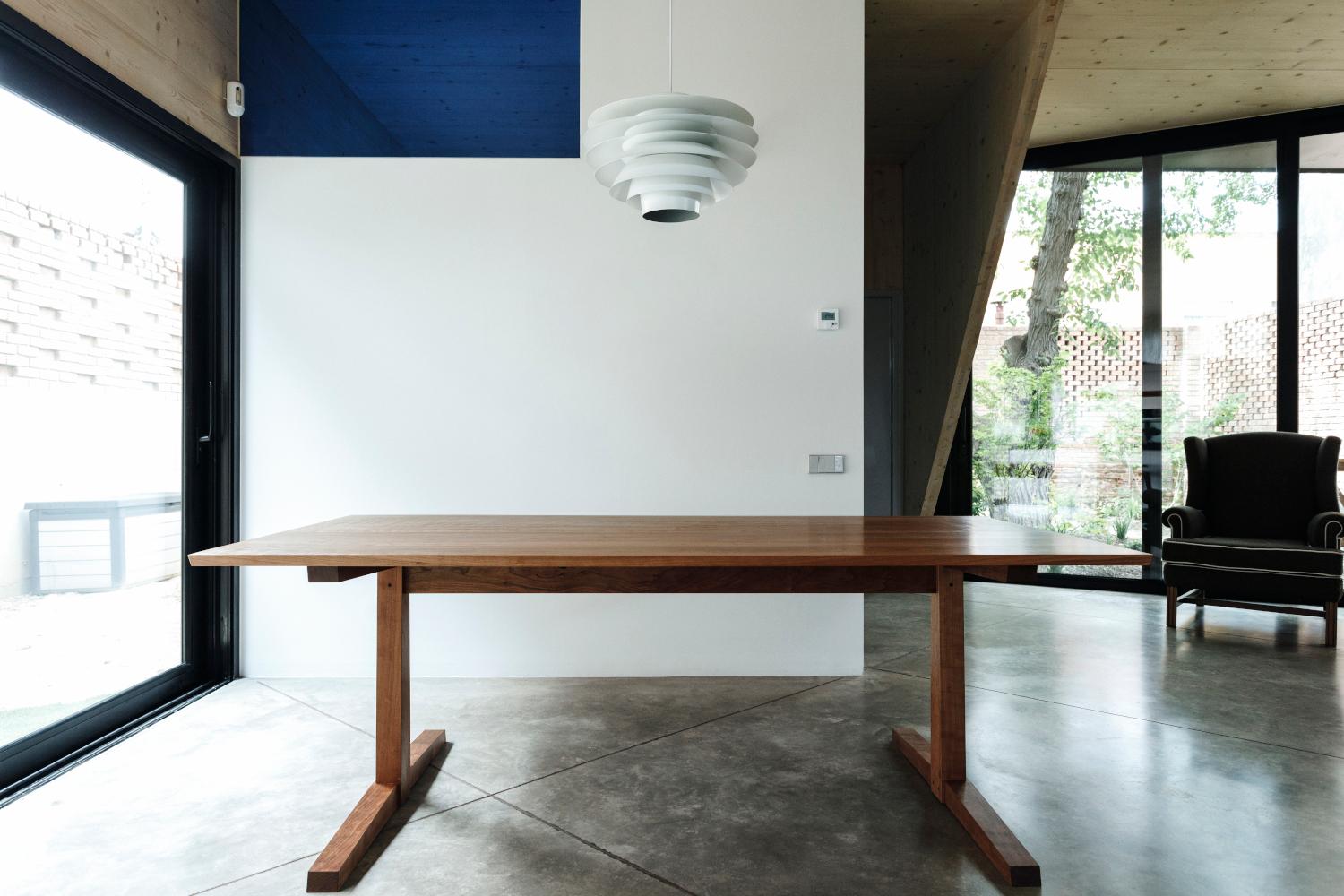 Table à tréteaux Hancock Shaker et Dom van der Laan en vente 3