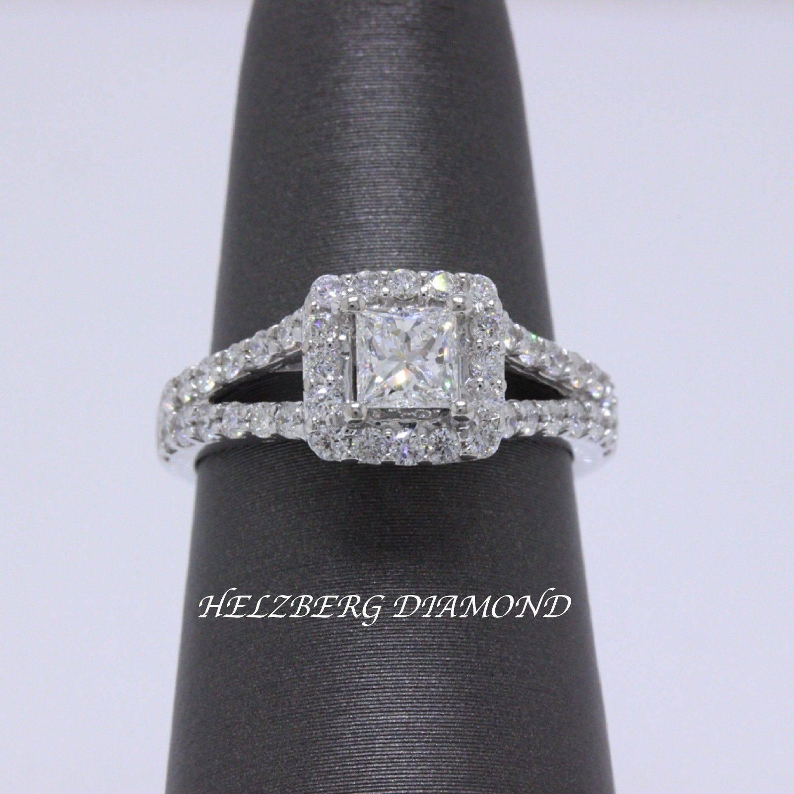 Princess Cut Helzberg Diamond Ring 1.00 Carat Princess and Round Cuts 18 Karat White Gold For Sale