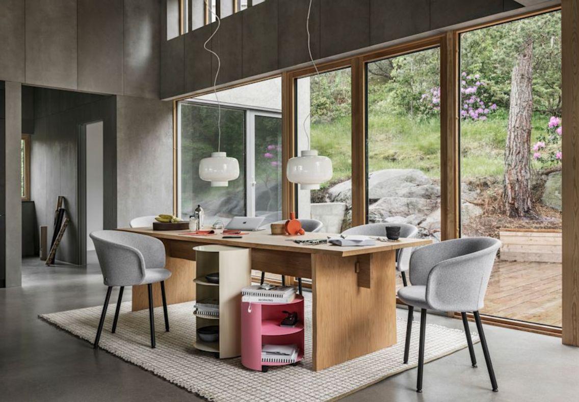 Hem Bookmatch Dining Table Neuf - En vente à Commerce, CA