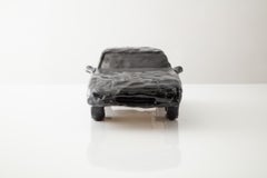 Sculpture de voiture en céramique émaillée « hématite Fiero »